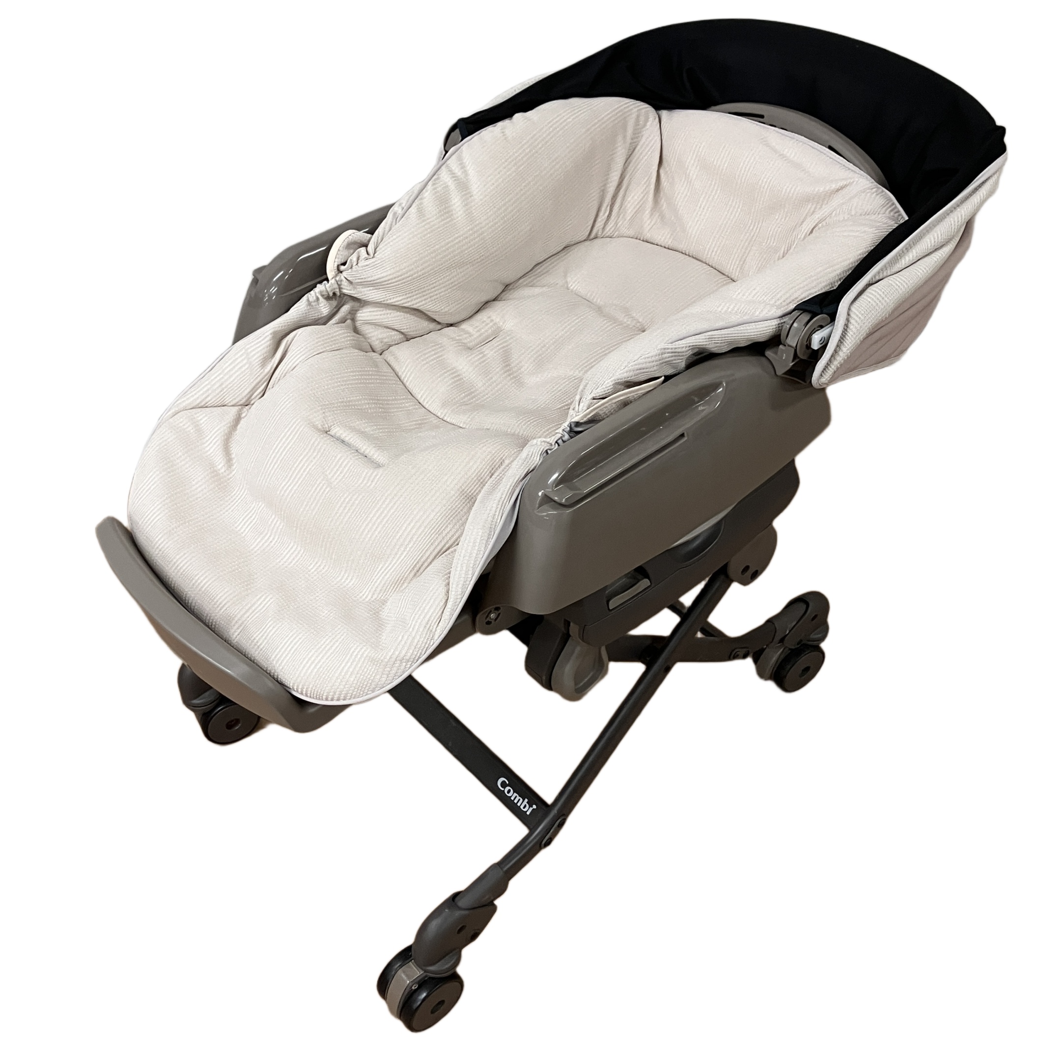 Combi ネムリラ AUTO SWING BEDi Long