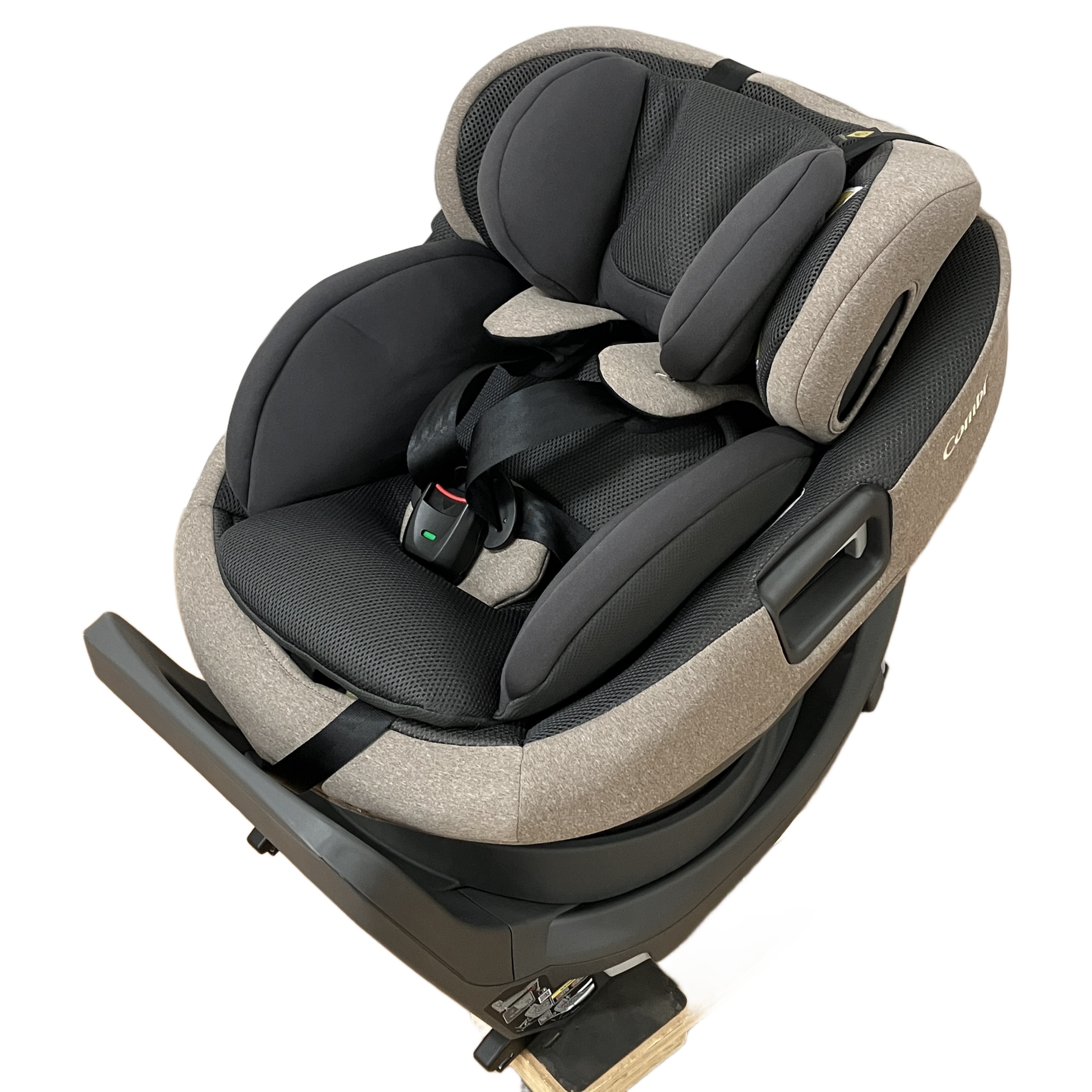 COMBI THE S エッグショック チャイルドシート