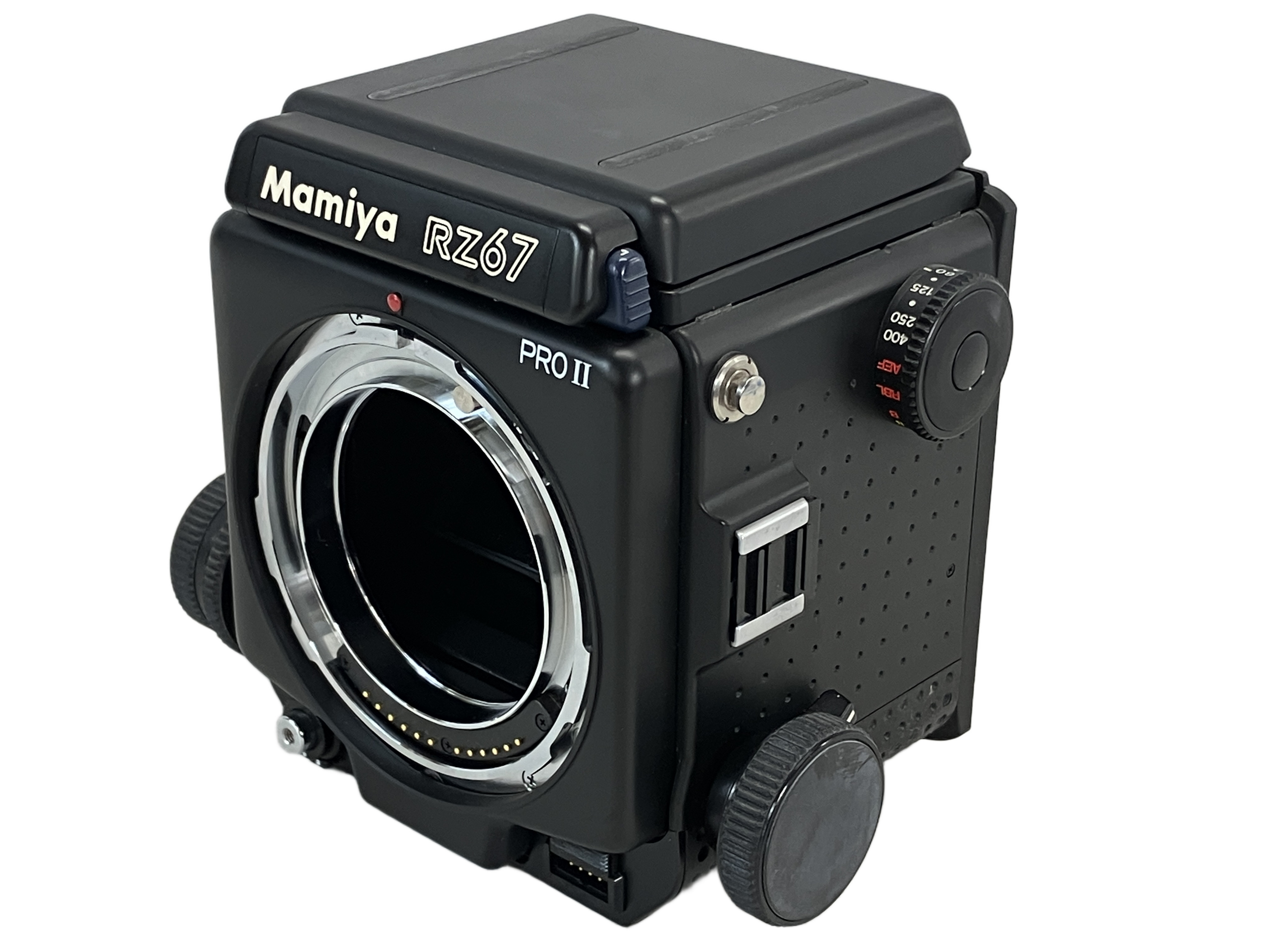 中判一眼レフの完成形 !アナログ時代の精密機械。『MAMIYA RZ67 PRO II 』 入荷 ! ! 