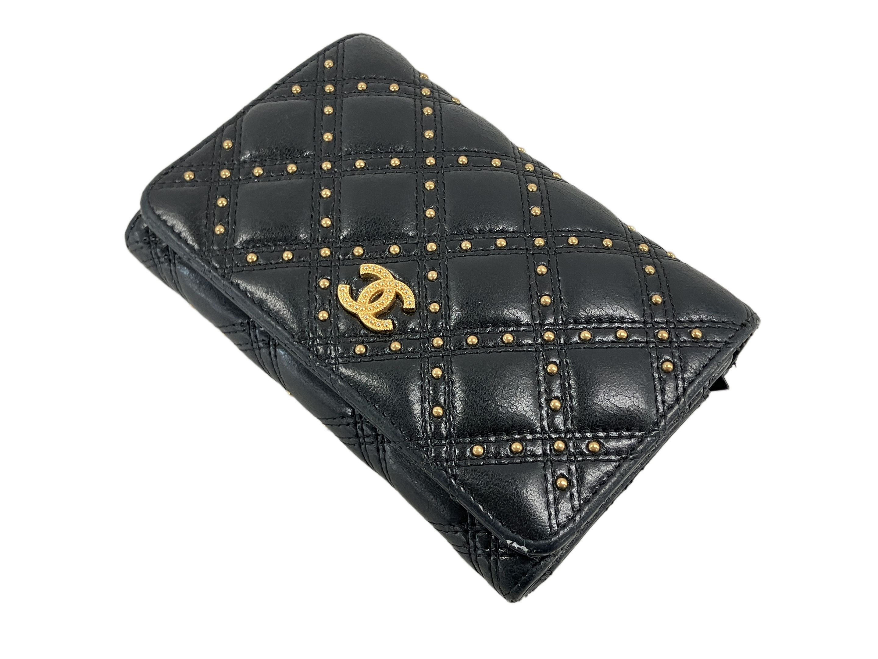 CHANEL マトラッセ 折りたたみ財布 スタッズ