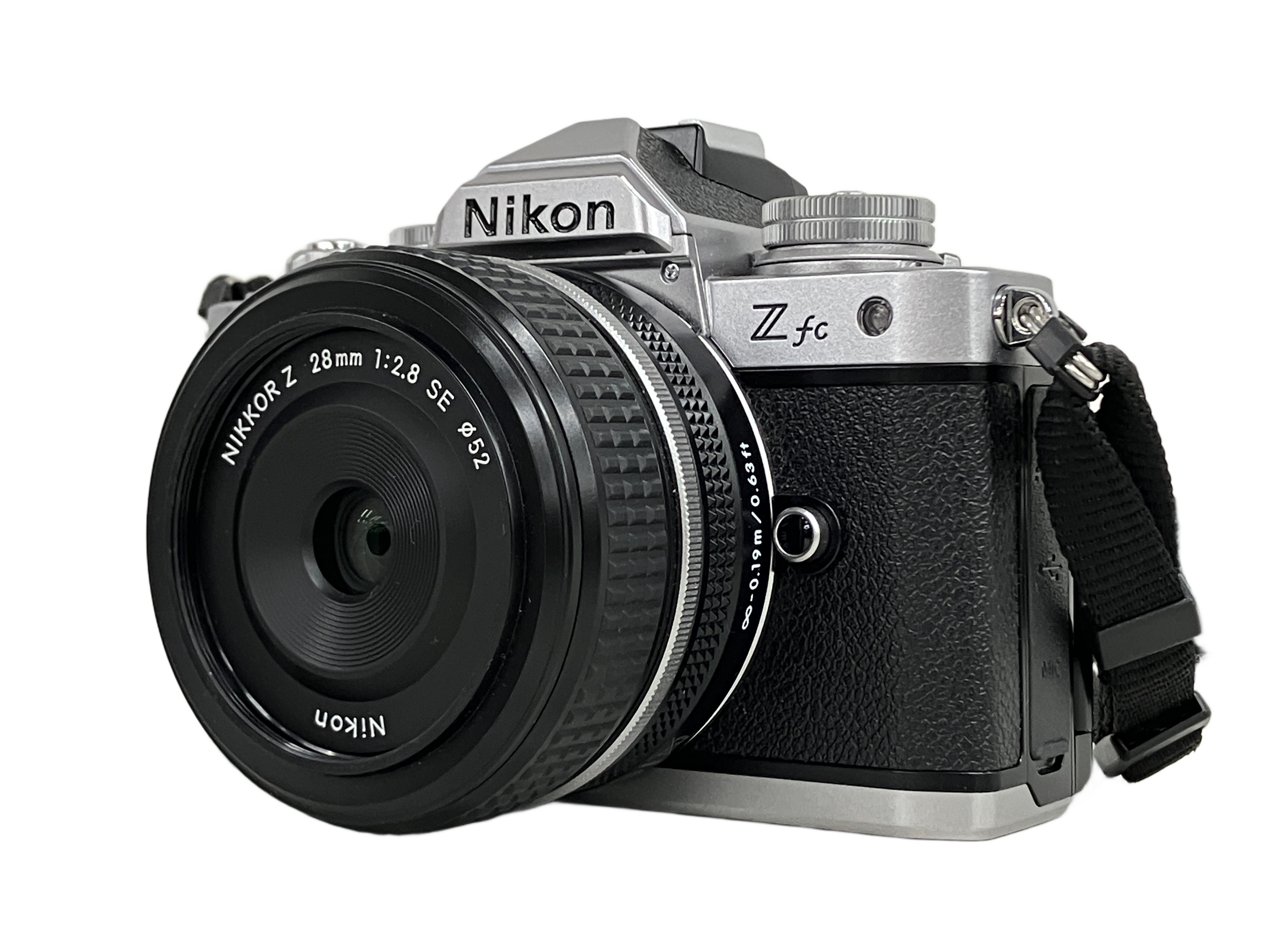 Nikon Z fc NIKKOR 28mm 2.8 SE レンズキット