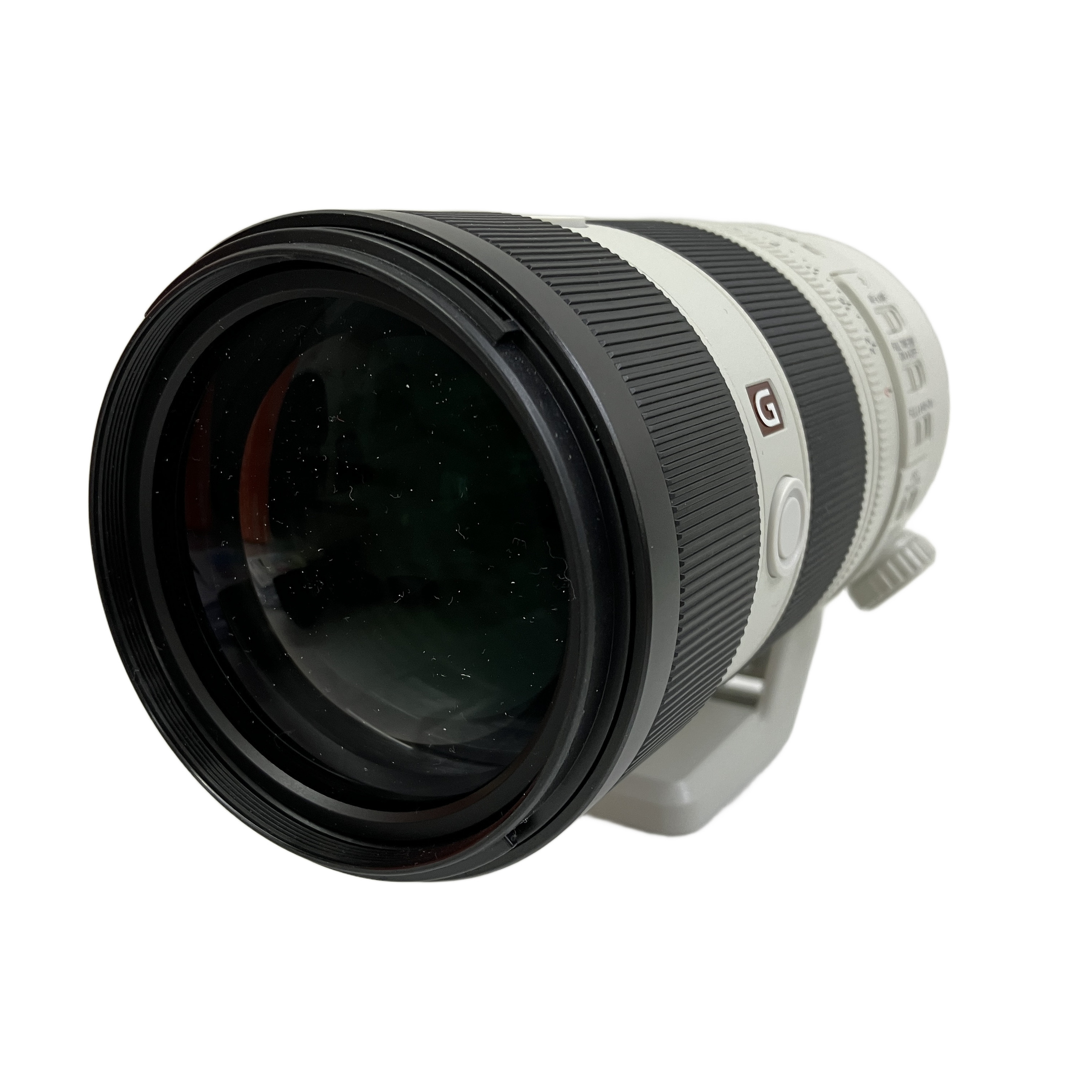 ★全域F2.8通しで驚異の解像力と美しいボケを両立★