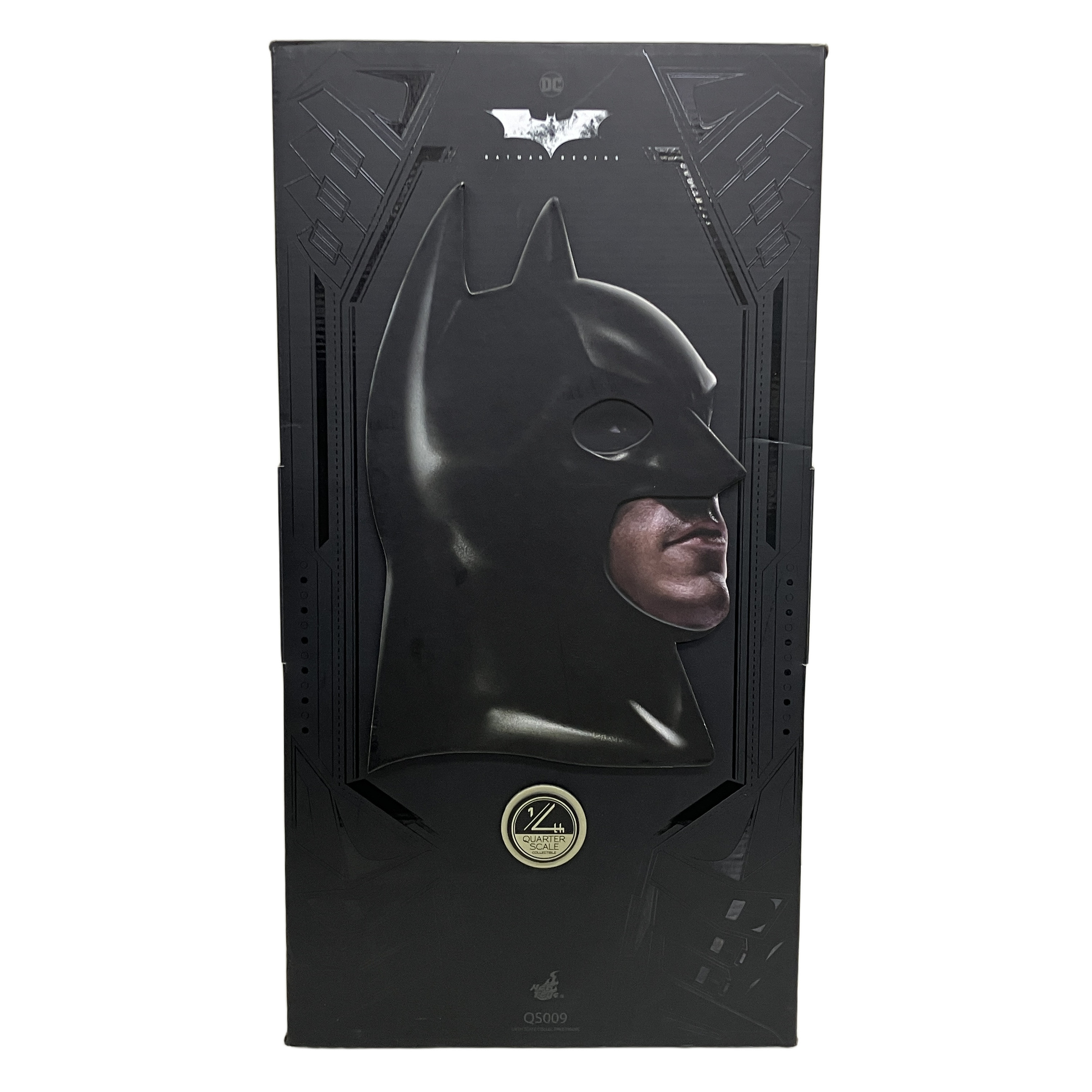 HOT TOYS BATMAN BEGINS BATMAN 1/4 バットマン