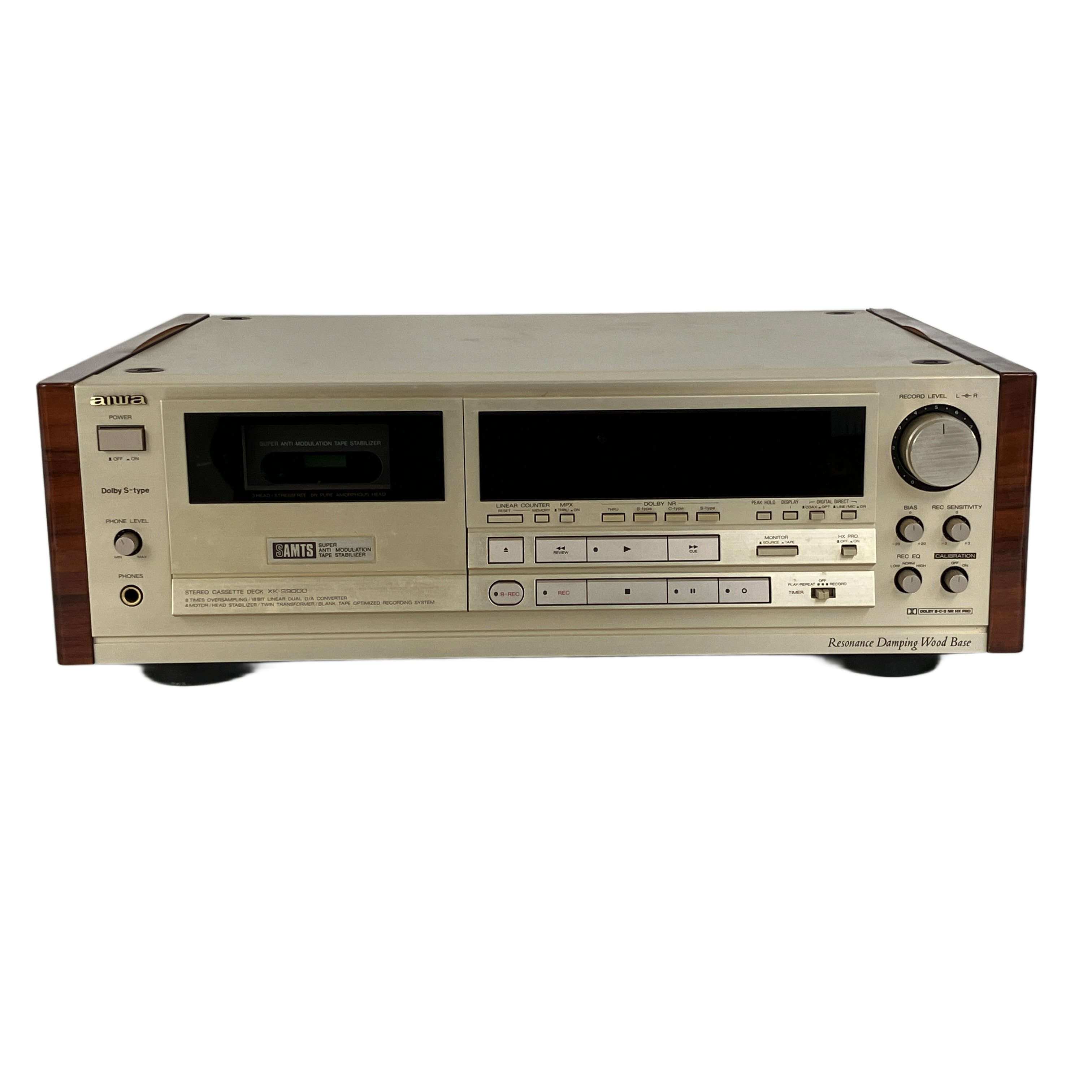 カセット全盛期のアイワが威信をかけて開発した、重量14kgの伝説的リファレンス・デッキ。