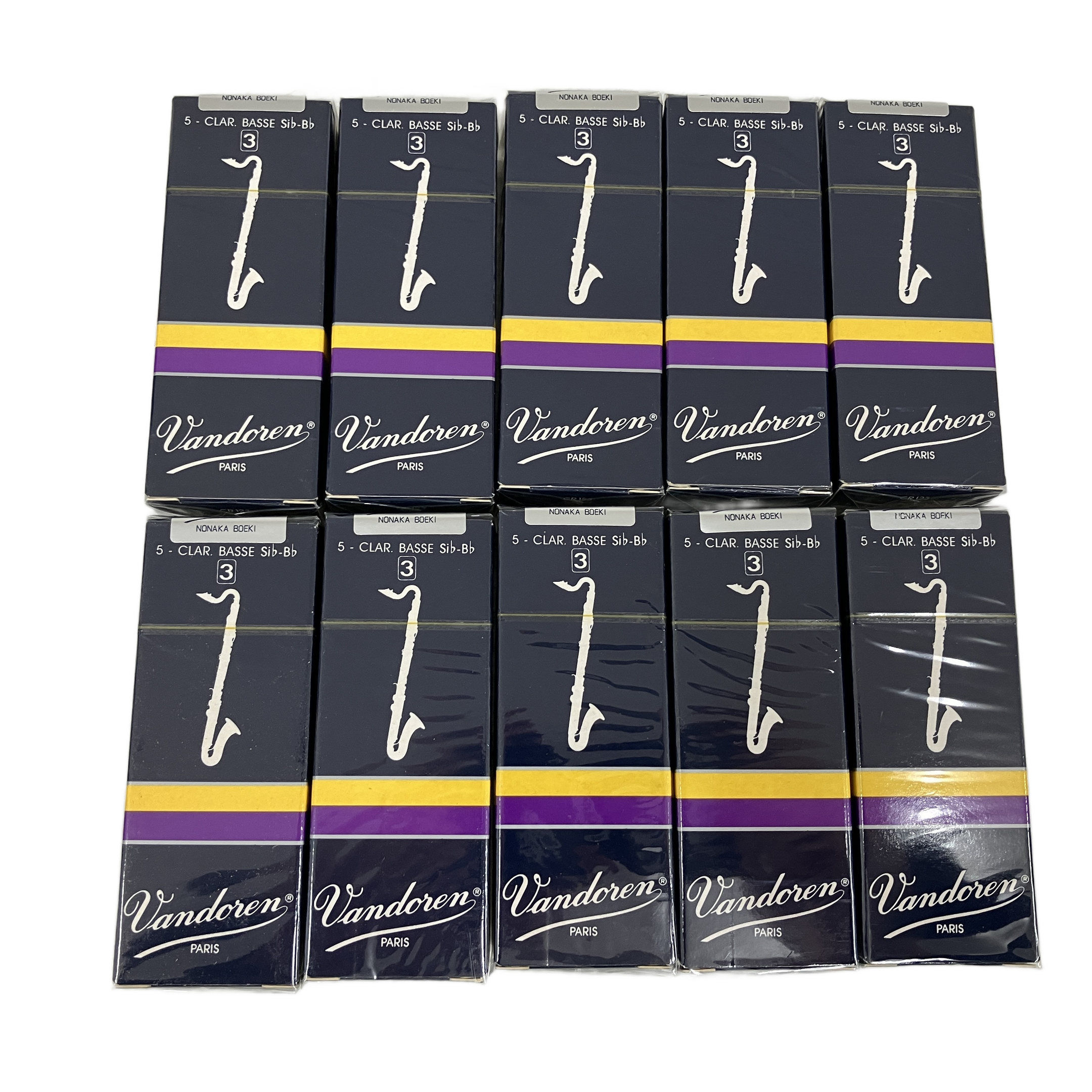 楽器店閉業に伴い、楽器アクセサリー大量入荷中!!