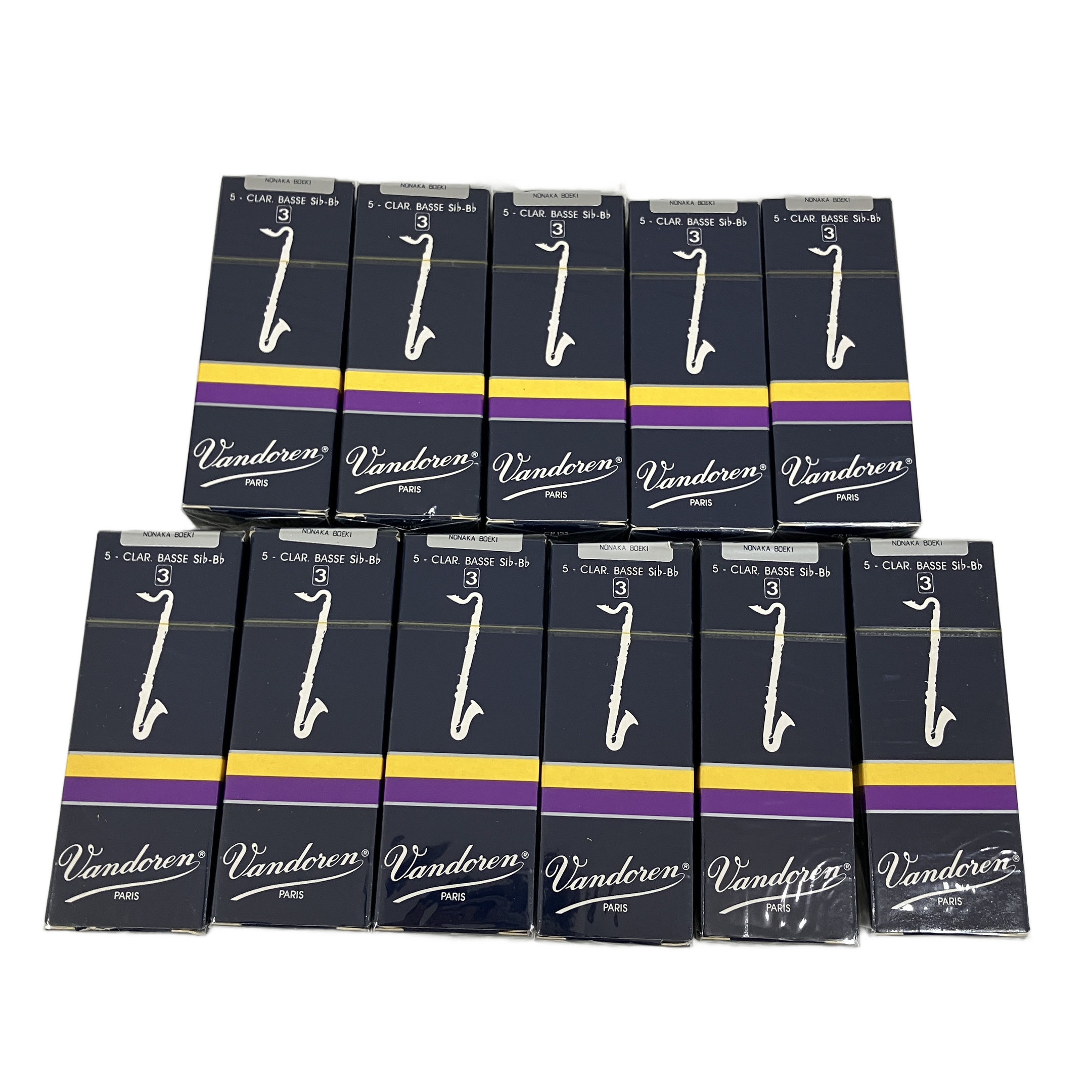 楽器店閉業に伴い、楽器アクセサリー大量入荷中!!