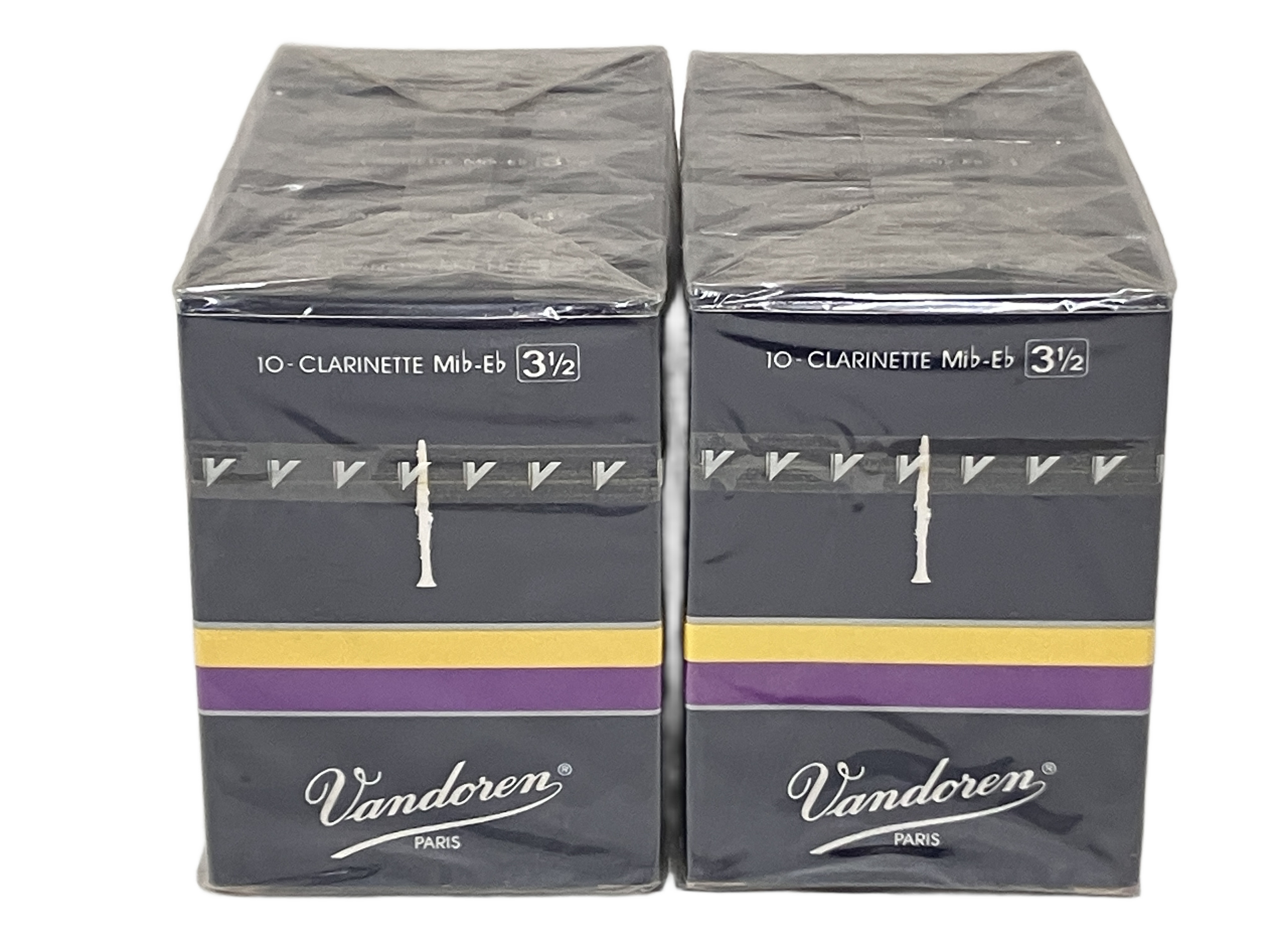 楽器店閉業に伴い、楽器アクセサリー大量入荷中!!