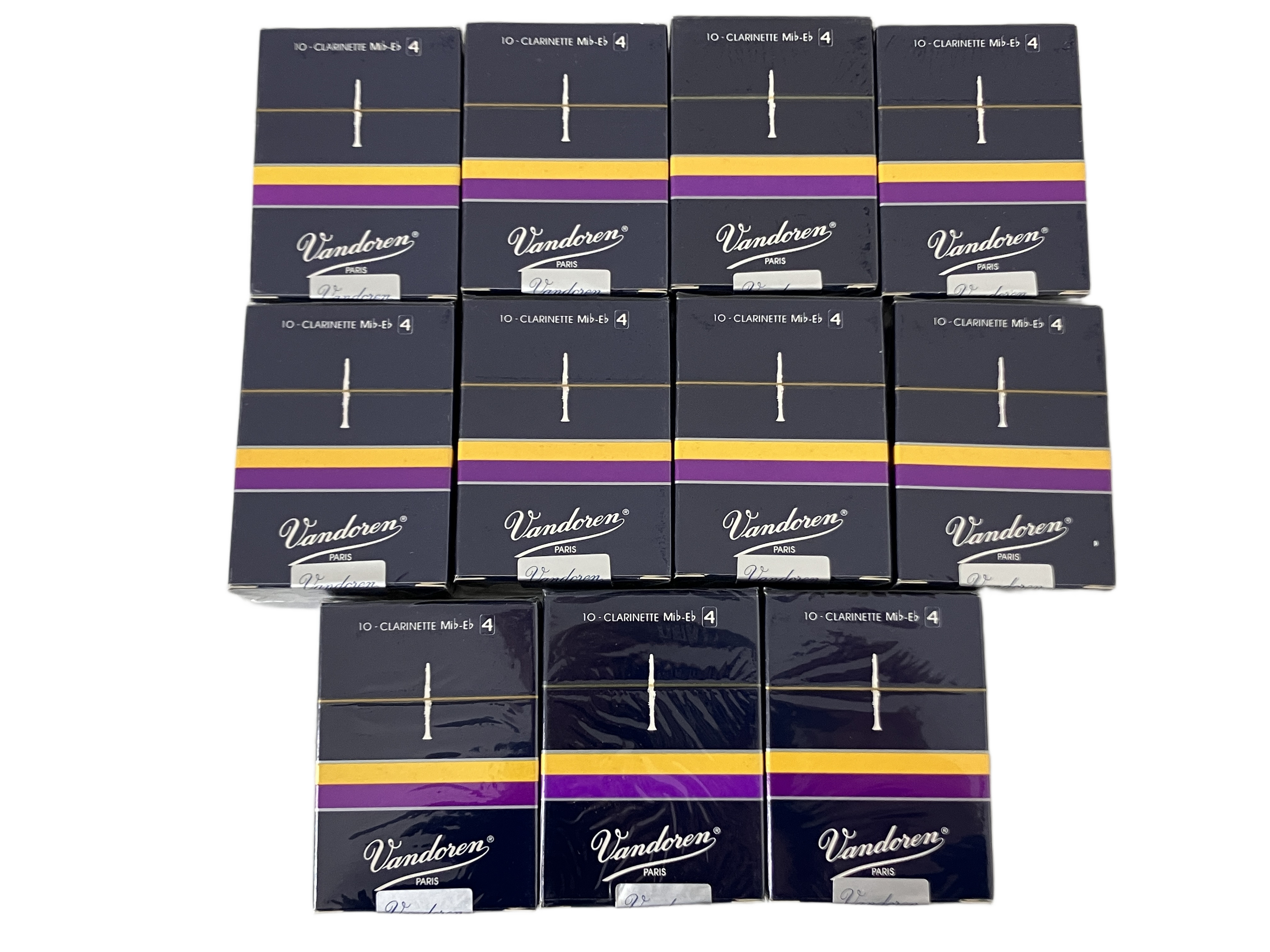 楽器店閉業に伴い、楽器アクセサリー大量入荷中!!