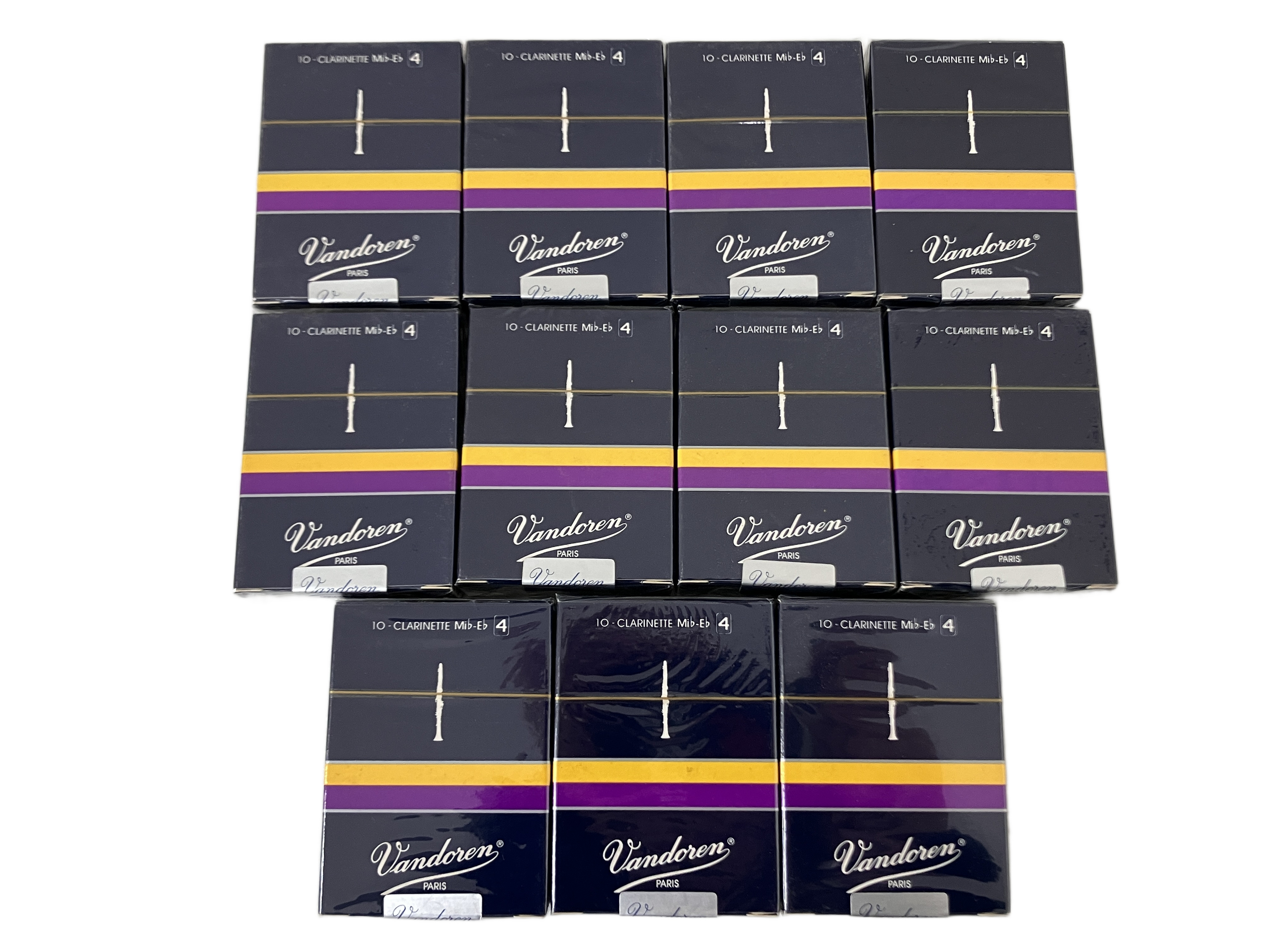 楽器店閉業に伴い、楽器アクセサリー大量入荷中!!