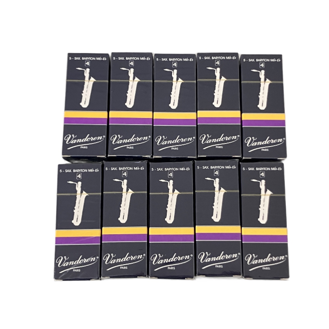 楽器店閉業に伴い、楽器アクセサリー大量入荷中!!