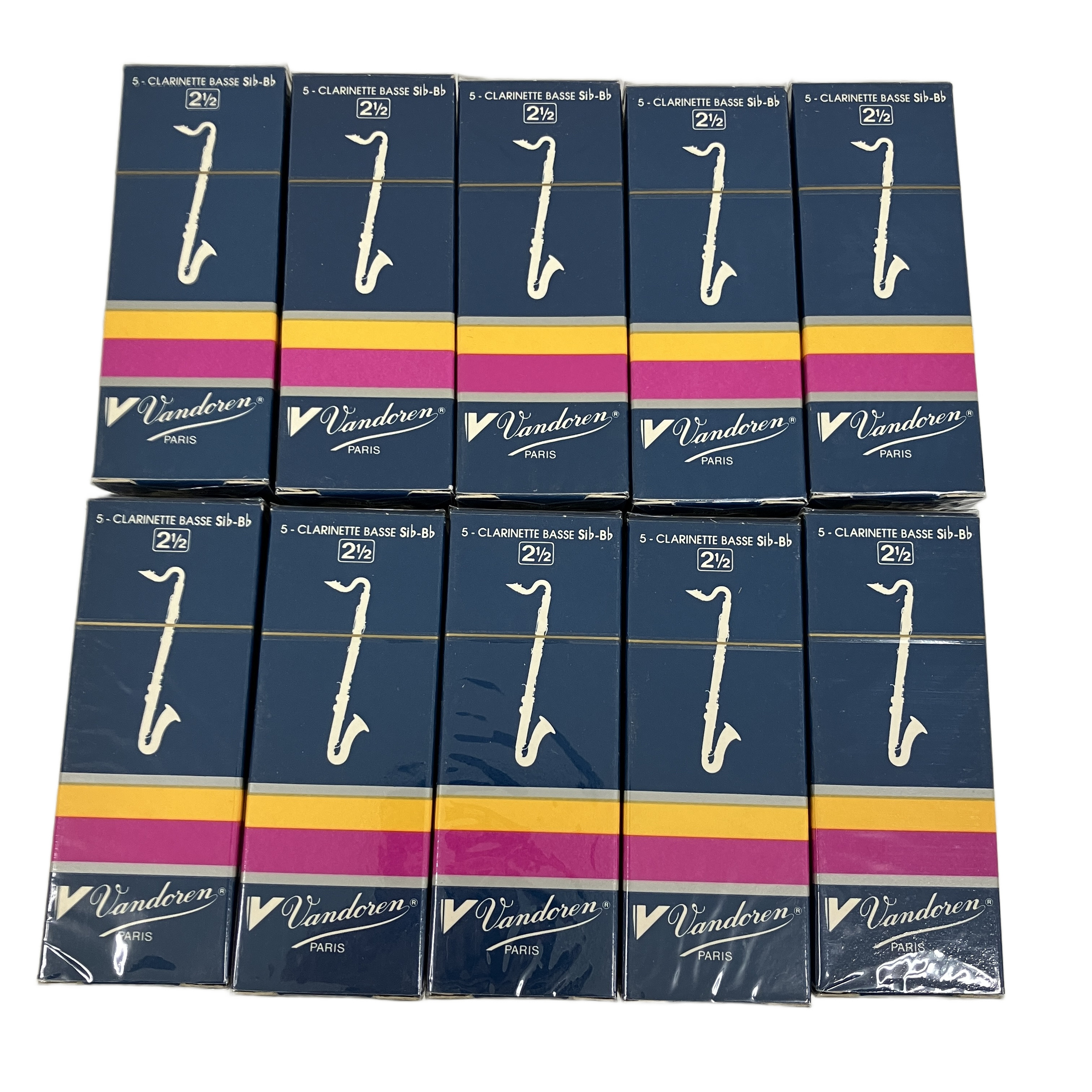 楽器店閉業に伴い、楽器アクセサリー大量入荷中!!