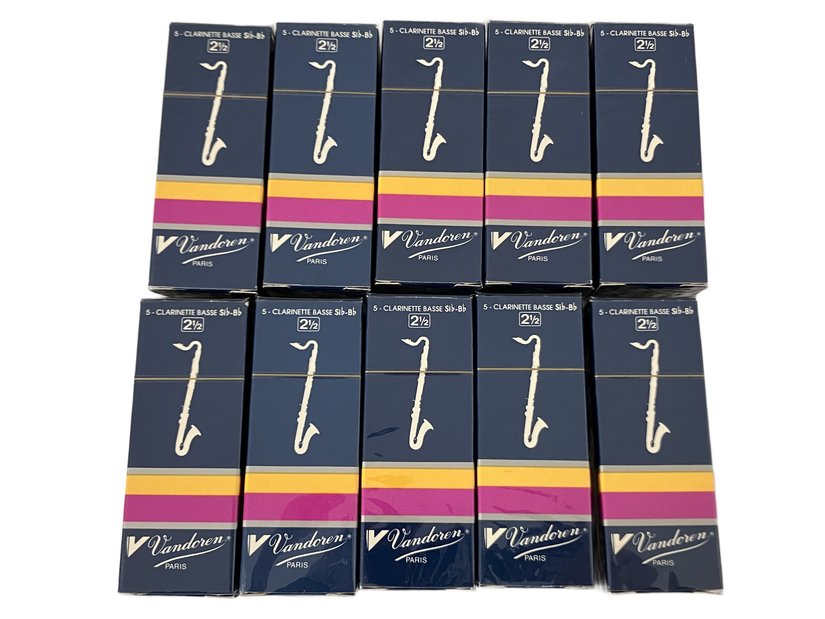 楽器店閉業に伴い、楽器アクセサリー大量入荷中!!