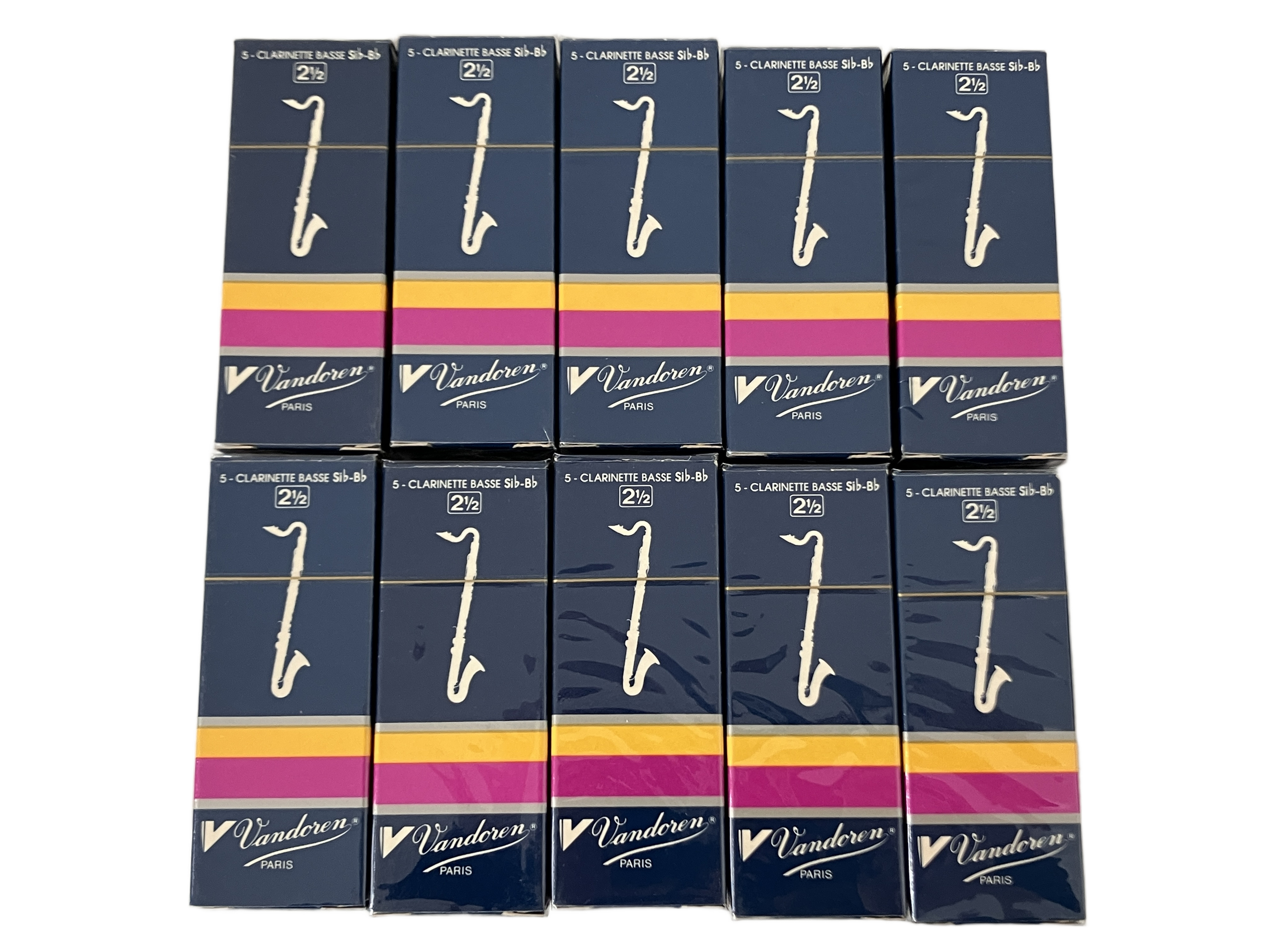 楽器店閉業に伴い、楽器アクセサリー大量入荷中!!