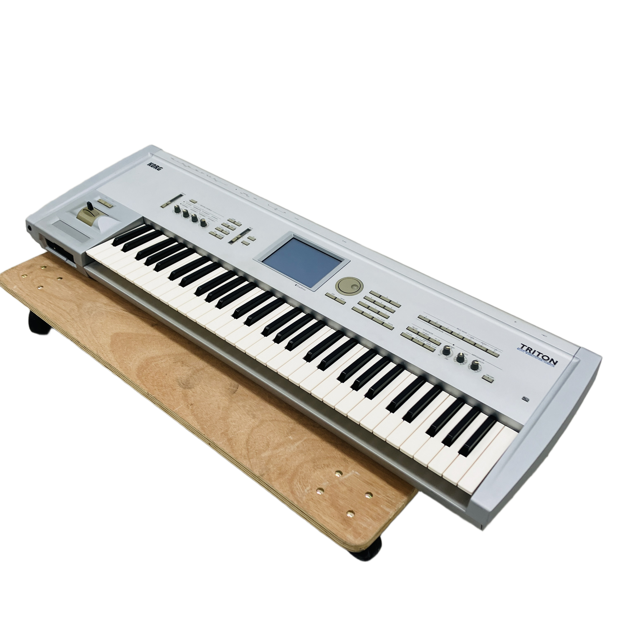 KORG TRITON シンセサイザー 61健