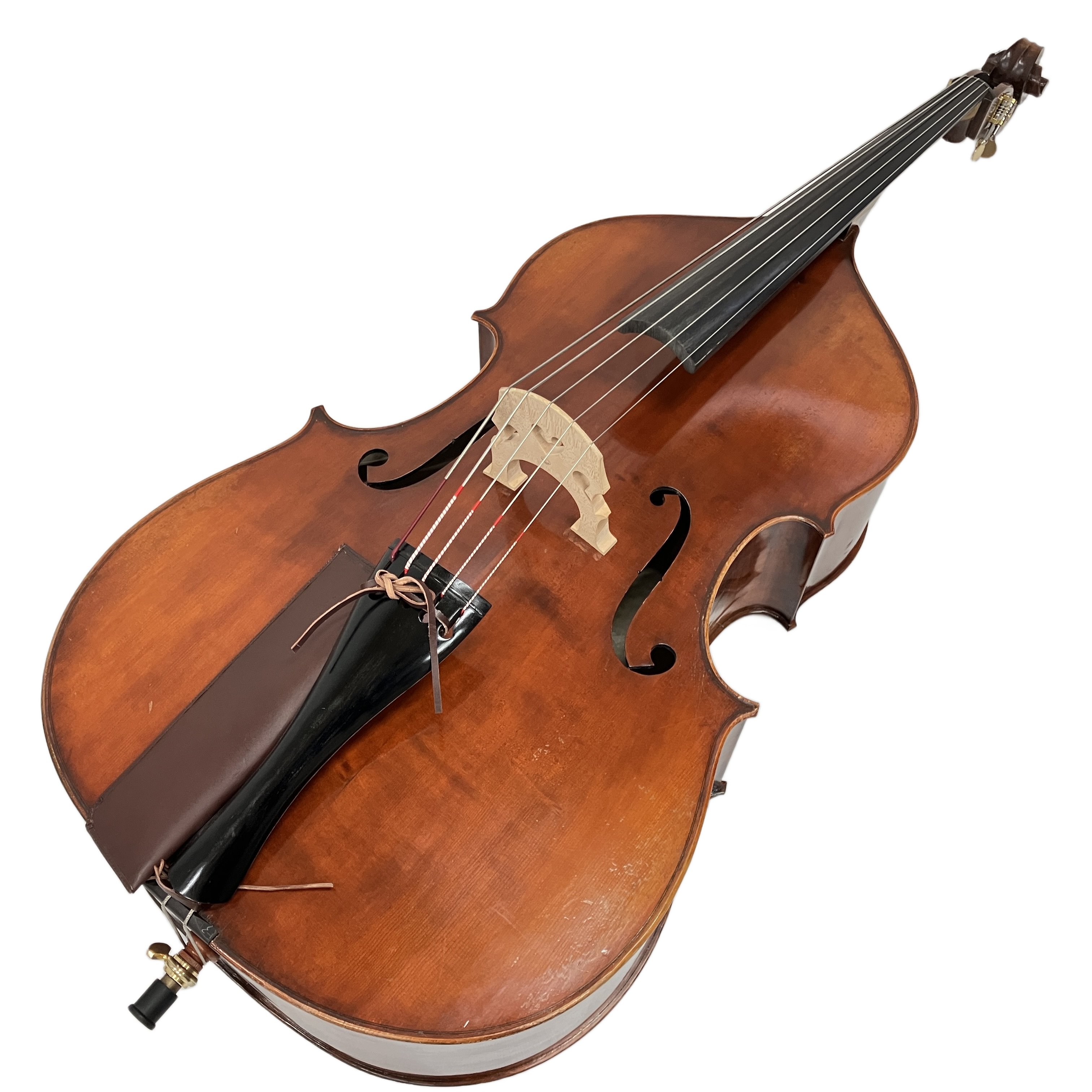 単板削り出しの上位モデル。圧倒的な重低音を蘇らせる、玄人向けの最高級レストアベース。