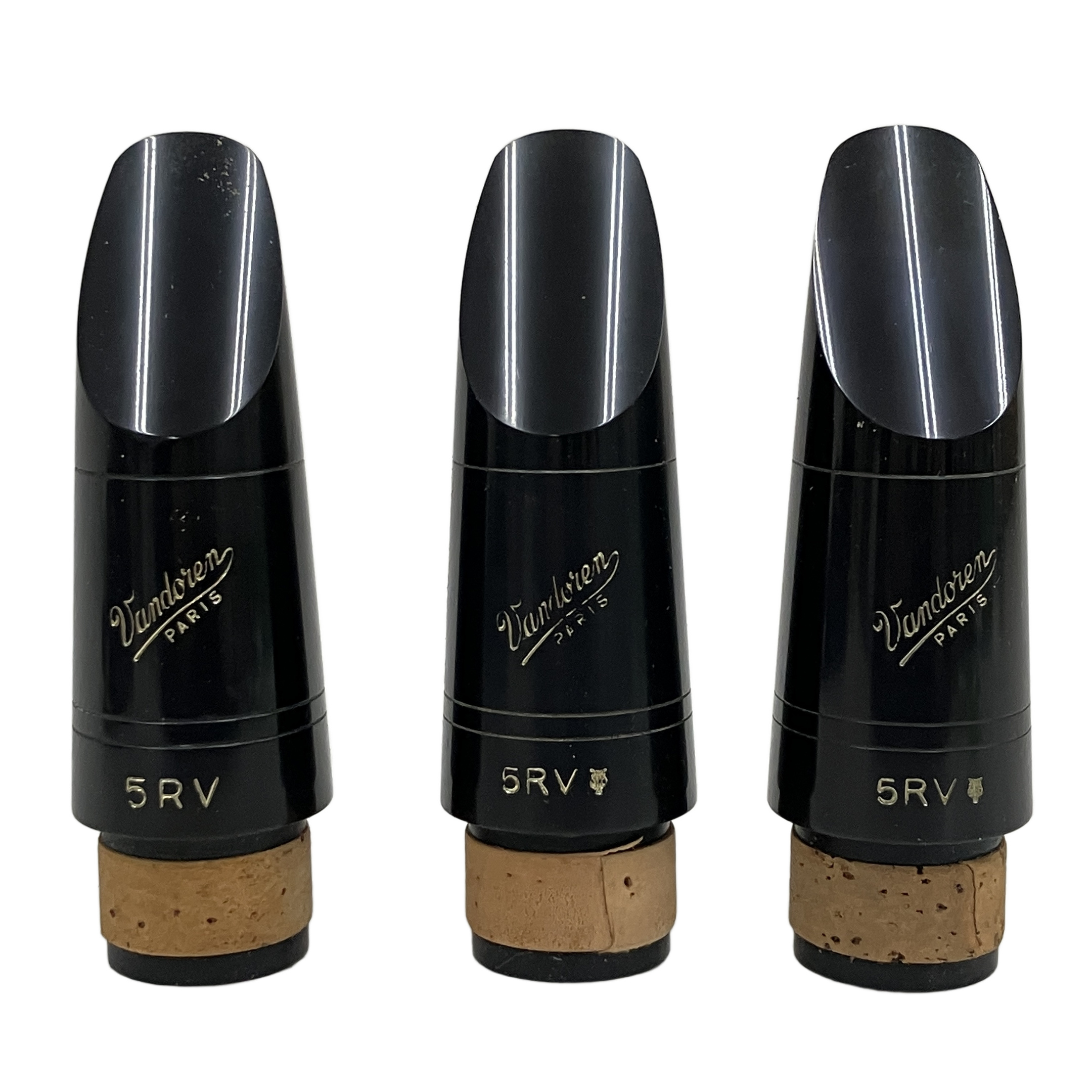 楽器店閉業に伴い、大量楽器入荷中!