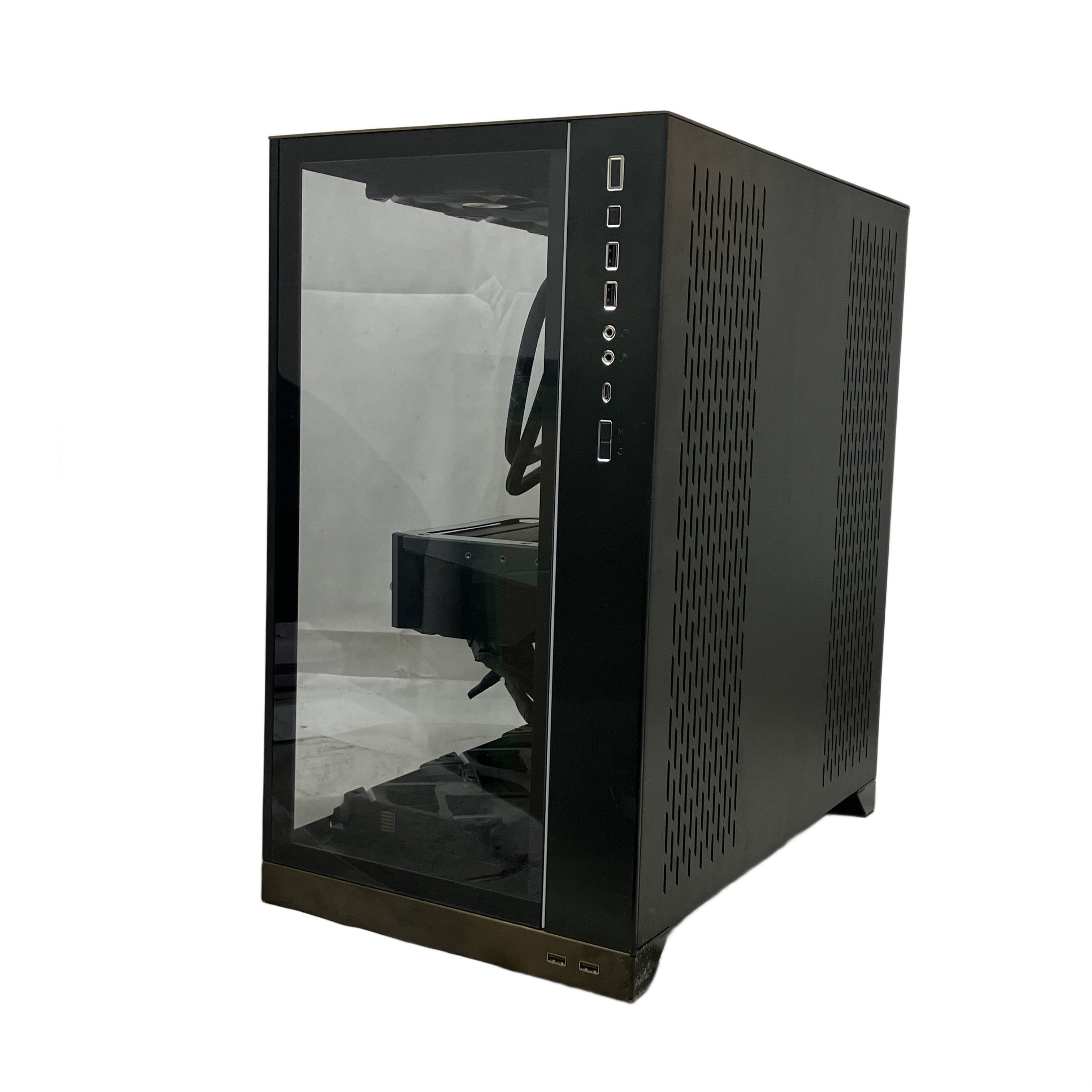 自作PC|Ryzen 7 5800XとRTX 4070 Tiを組み合わせ、ゲーミングから動画編集まで高次元でこなすハイパフォーマンスマシン