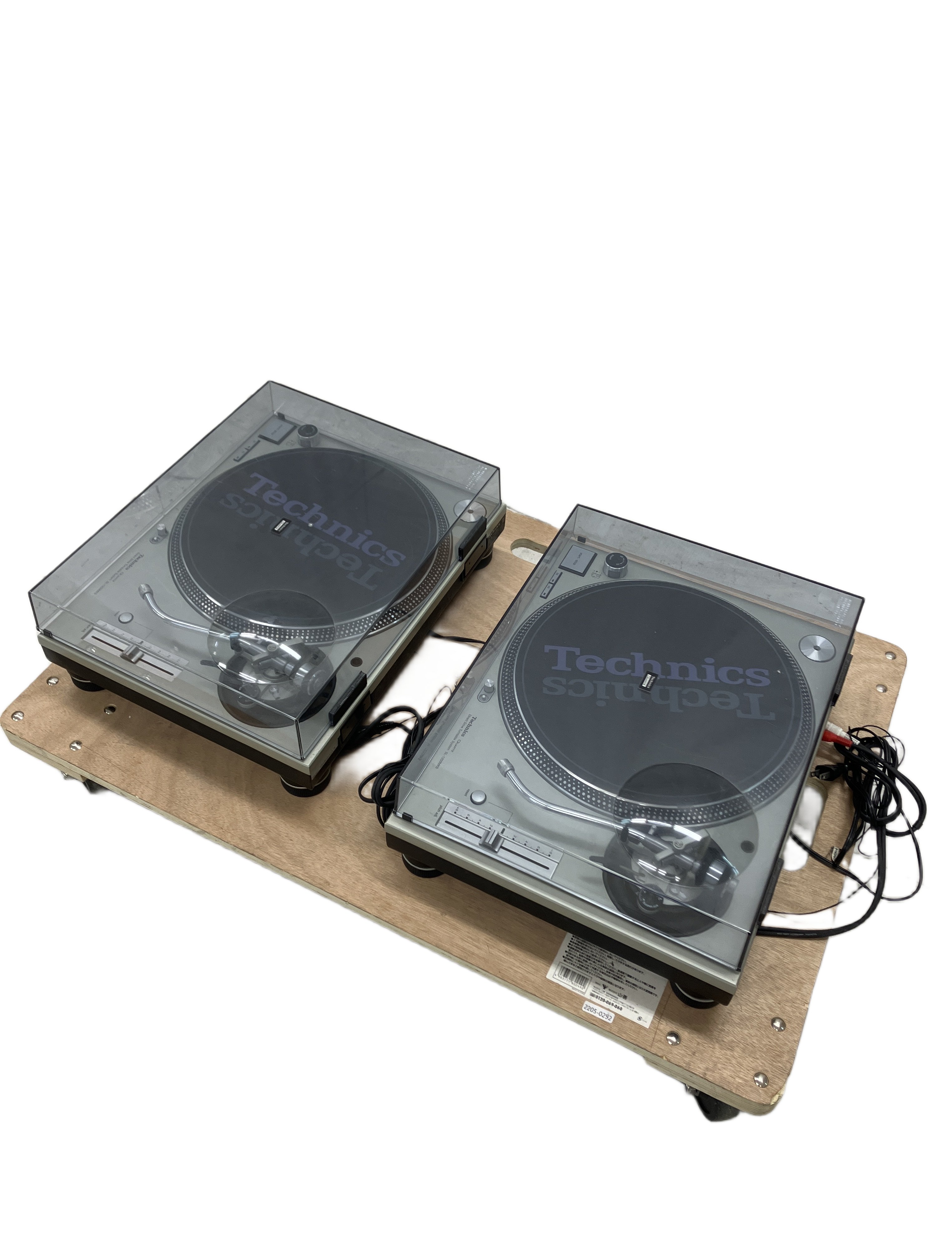 DJプレイの「完成形」。センタークリックを排除し、よりスムーズなミックスを実現した名機ペア。