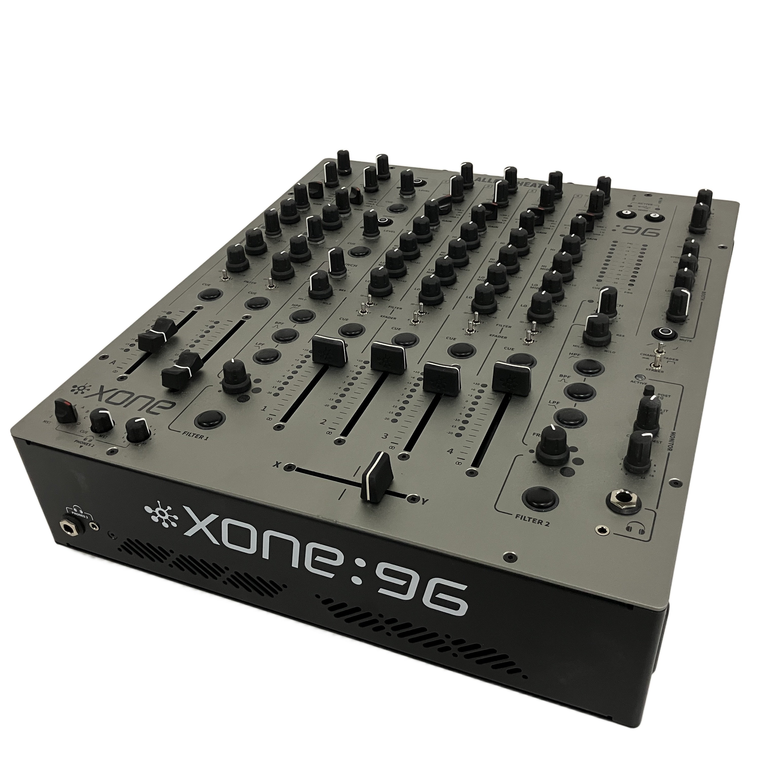 ALLEN & HEATH XONE:96 DJミキサー