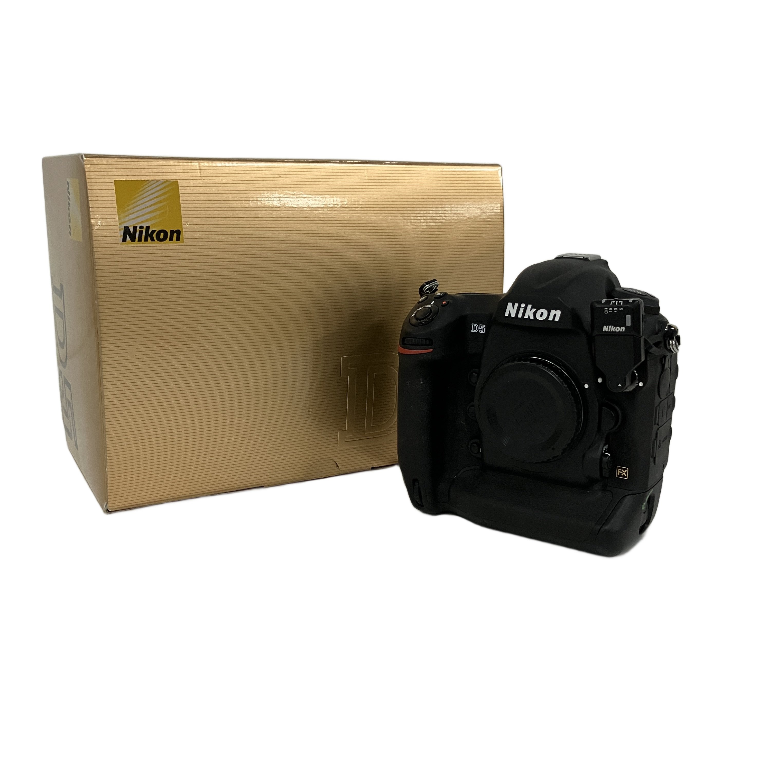 Nikon D5 ボディ|圧倒的な機動力と信頼性、一瞬を逃さないプロ仕様フラッグシップ