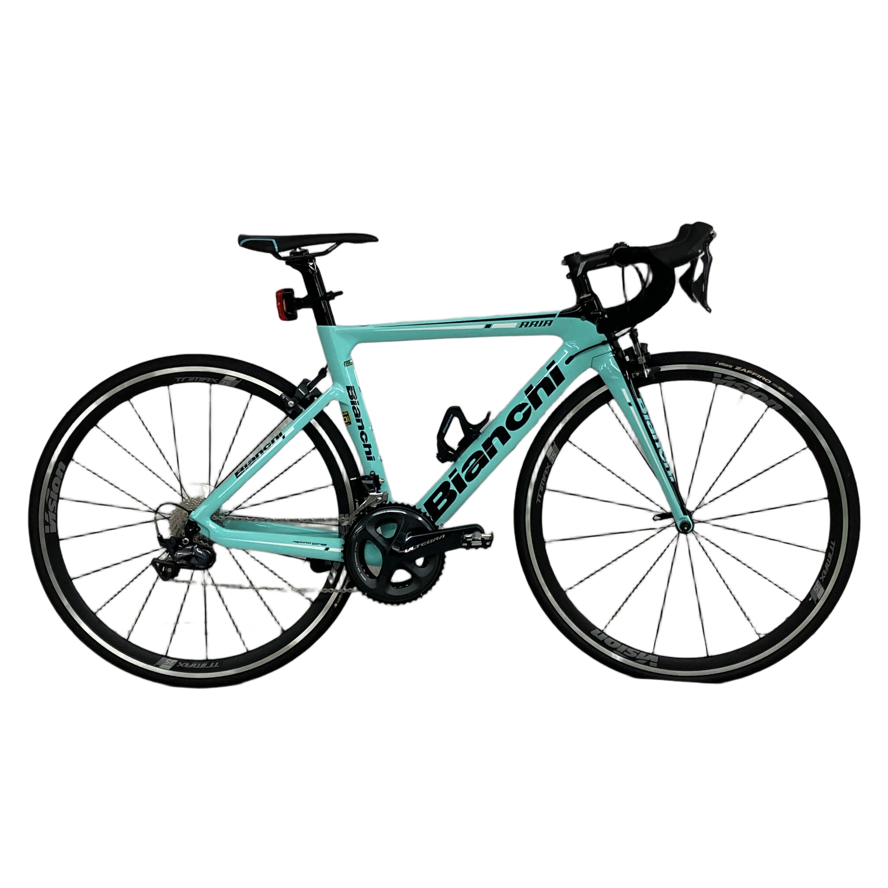 Bianchi ARIA 2018|ULTEGRA R8000搭載、風を切り裂くアグレッシブなエアロロード