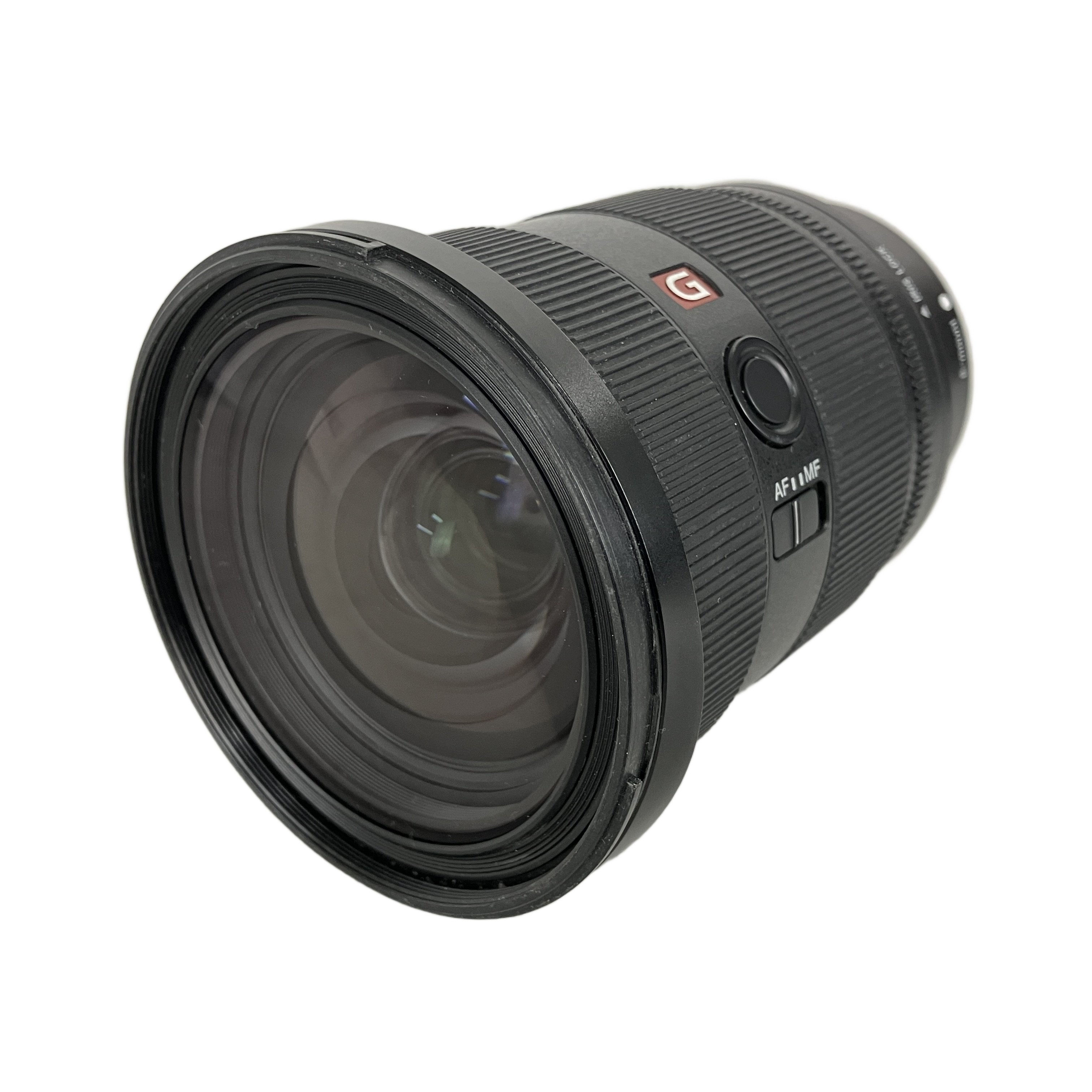 SONY FE 24-70mm F2.8 GM II (SEL2470GM2) — 従来モデルから飛躍的な軽量化を遂げ、最高峰の解像性能と高速AFを極限まで追求した、ソニーが誇る大口径標準ズームレンズの決定版。