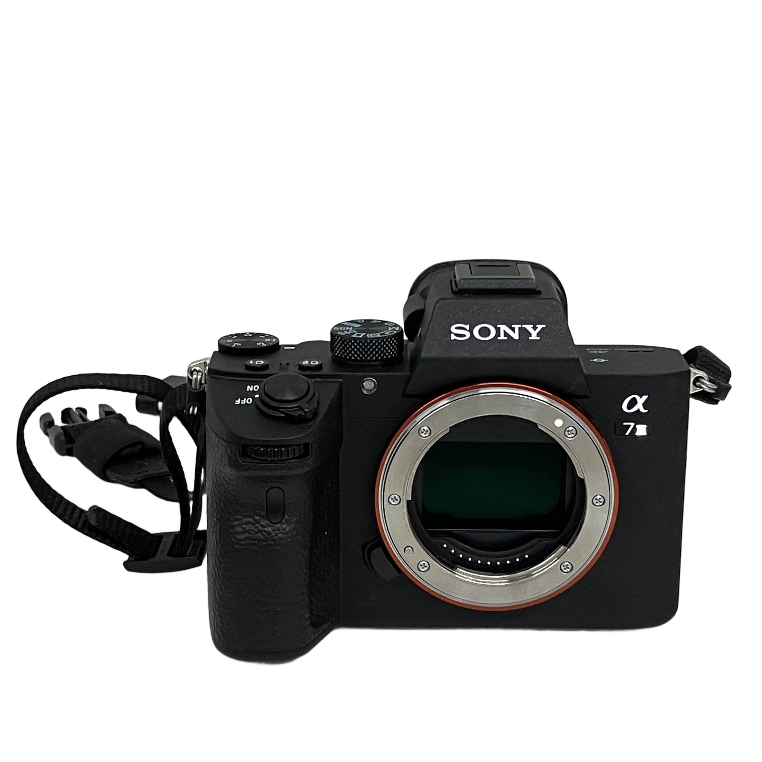 「新世代のフルサイズマルチスタンダード」として、静止画・動画ともに圧倒的なパフォーマンスを発揮。