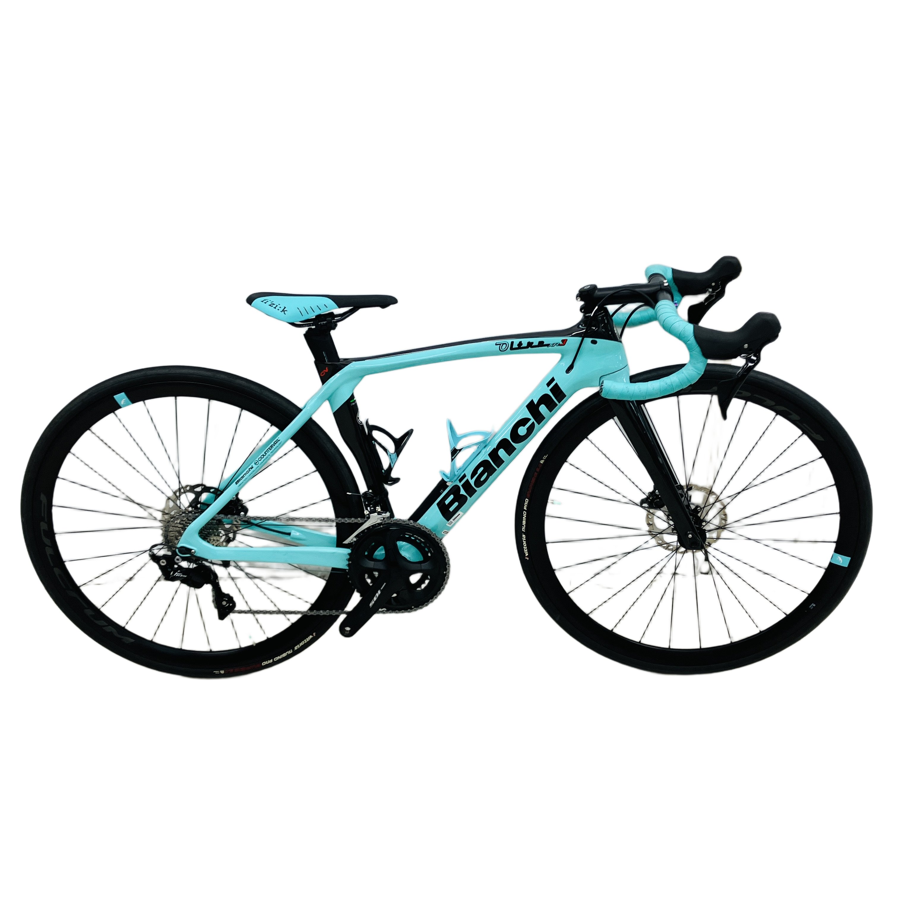 Bianchi OLTRE XR3 DISC 105|振動除去素材CV搭載、速さと快適さを極めた名作