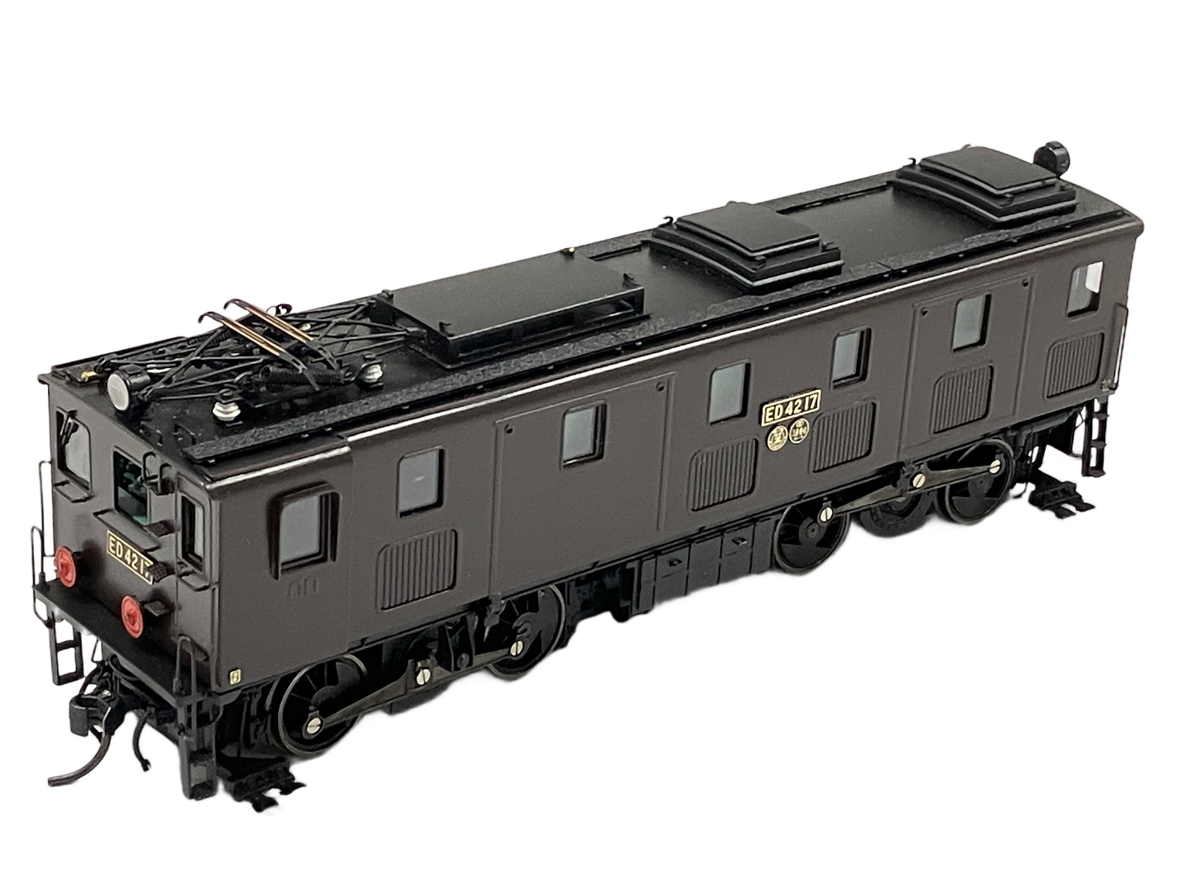 天賞堂 12042 ED42形 国鉄 アプト式 電気機関車 芝浦・汽車タイプ フィルター太 HOゲージ|碓氷峠の急勾配を支えたアプト式機関車の重厚な姿を、真鍮製で精緻に再現した最高峰モデル