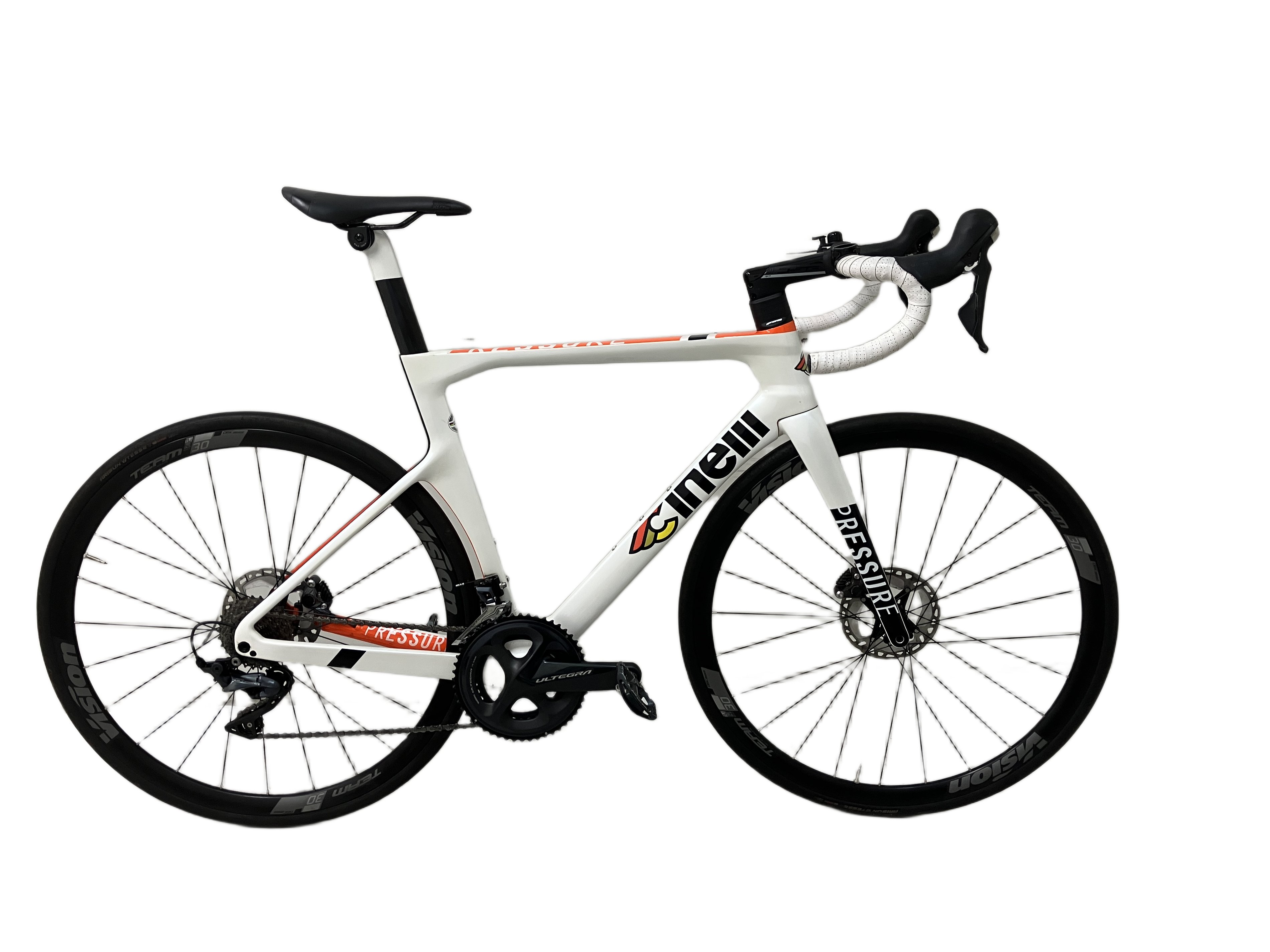Cinelli Pressure|アルテグラ搭載、イタリアの情熱が息づく空力特化型エアロロード