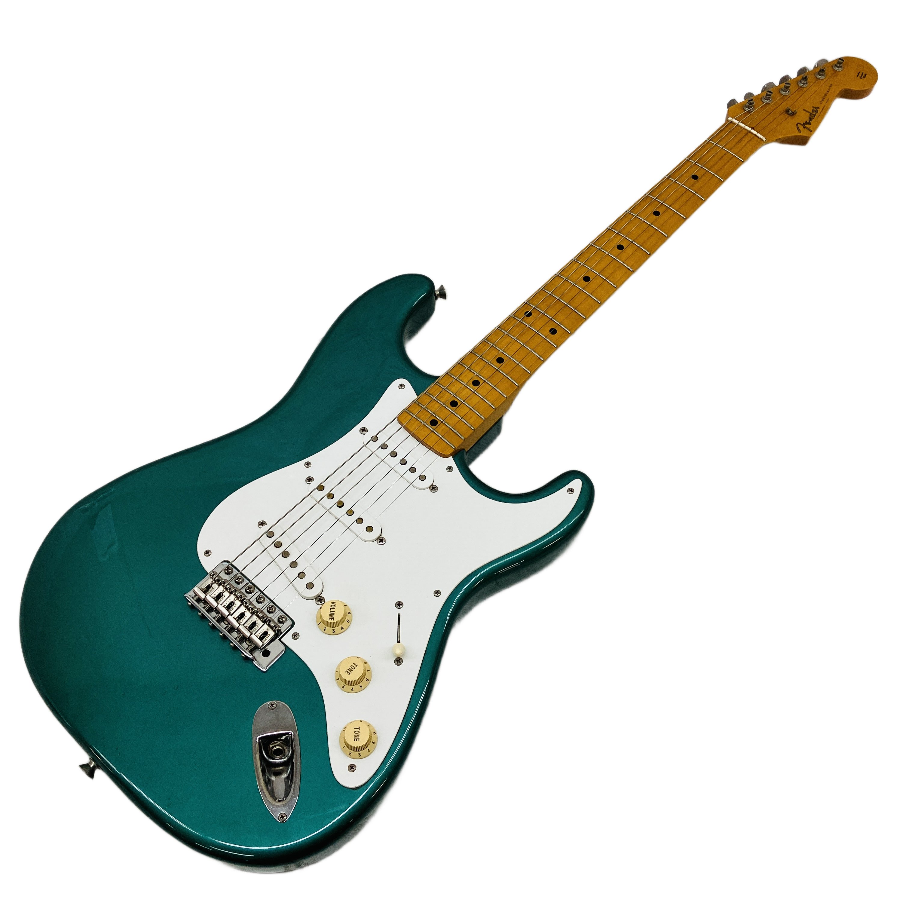 1957年仕様を再現したヴィンテージスタイル、Fender Japan ST57 Stratocaster(Pシリアル)。