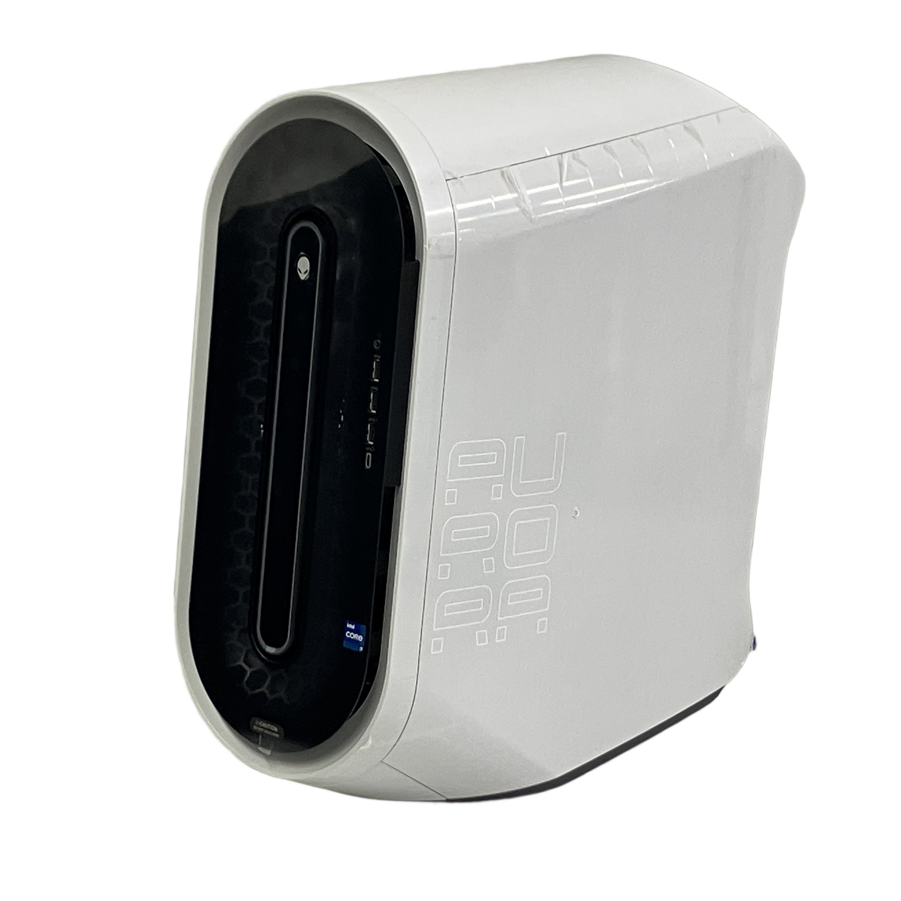 Dell Alienware Aurora R15 (Core i7-13700KF / RTX 3080 / 1TB SSD):圧倒的な冷却と静音。デスクを支配する、孤高のプレミアム・ゲーミングPC。