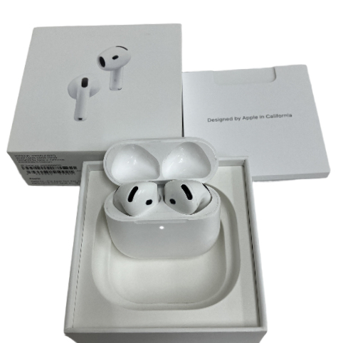 Apple AirPods 4 ワイヤレスイヤホン