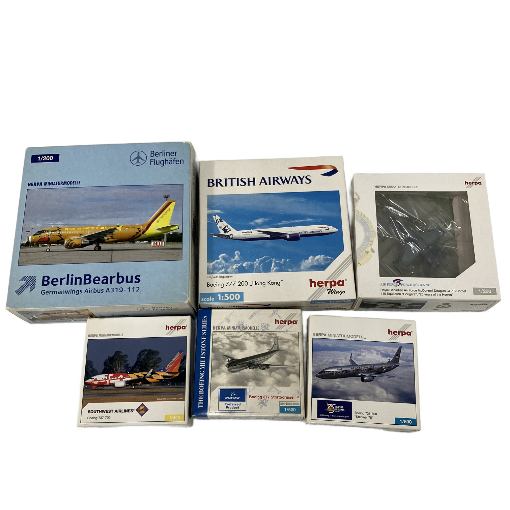 大量のフィギュアコレクション入荷いたしました!