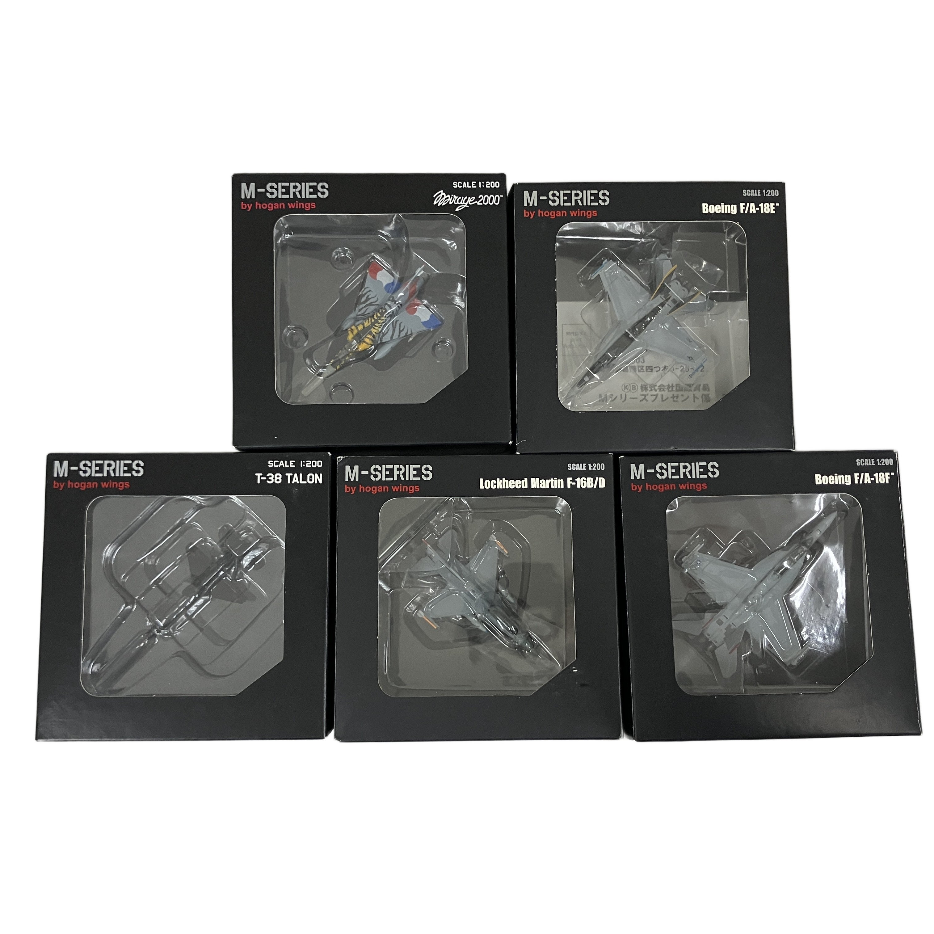大量のフィギュアコレクション入荷いたしました!