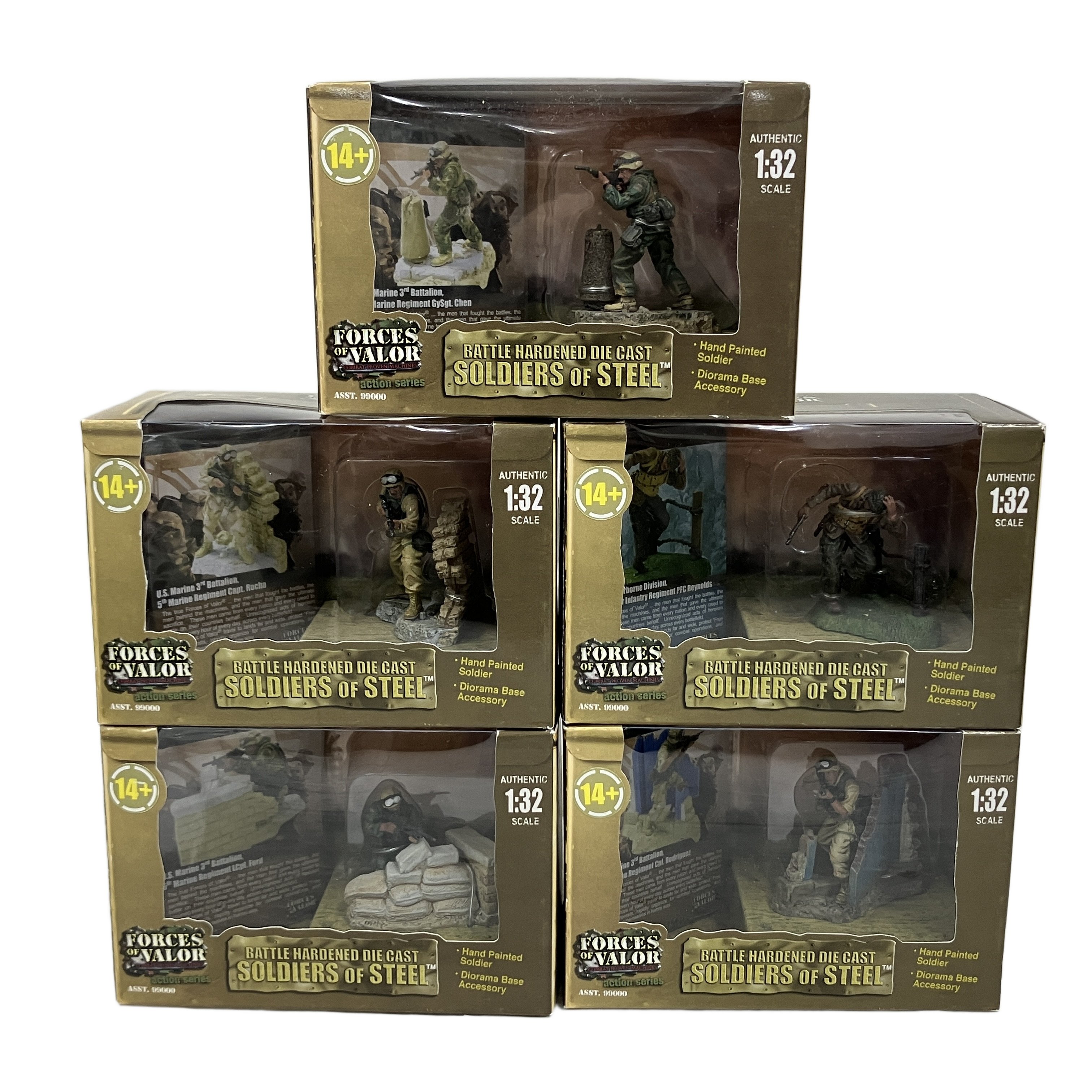 大量のフィギュアコレクション入荷いたしました!