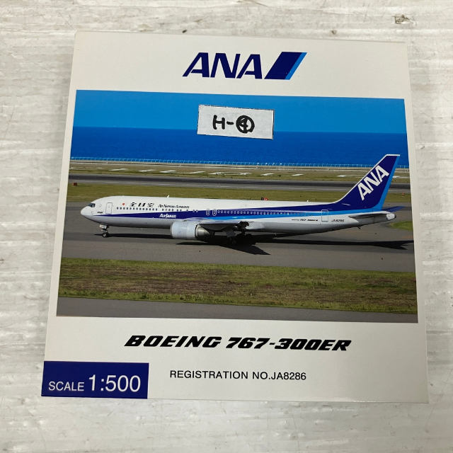 大量のフィギュアコレクション入荷いたしました!