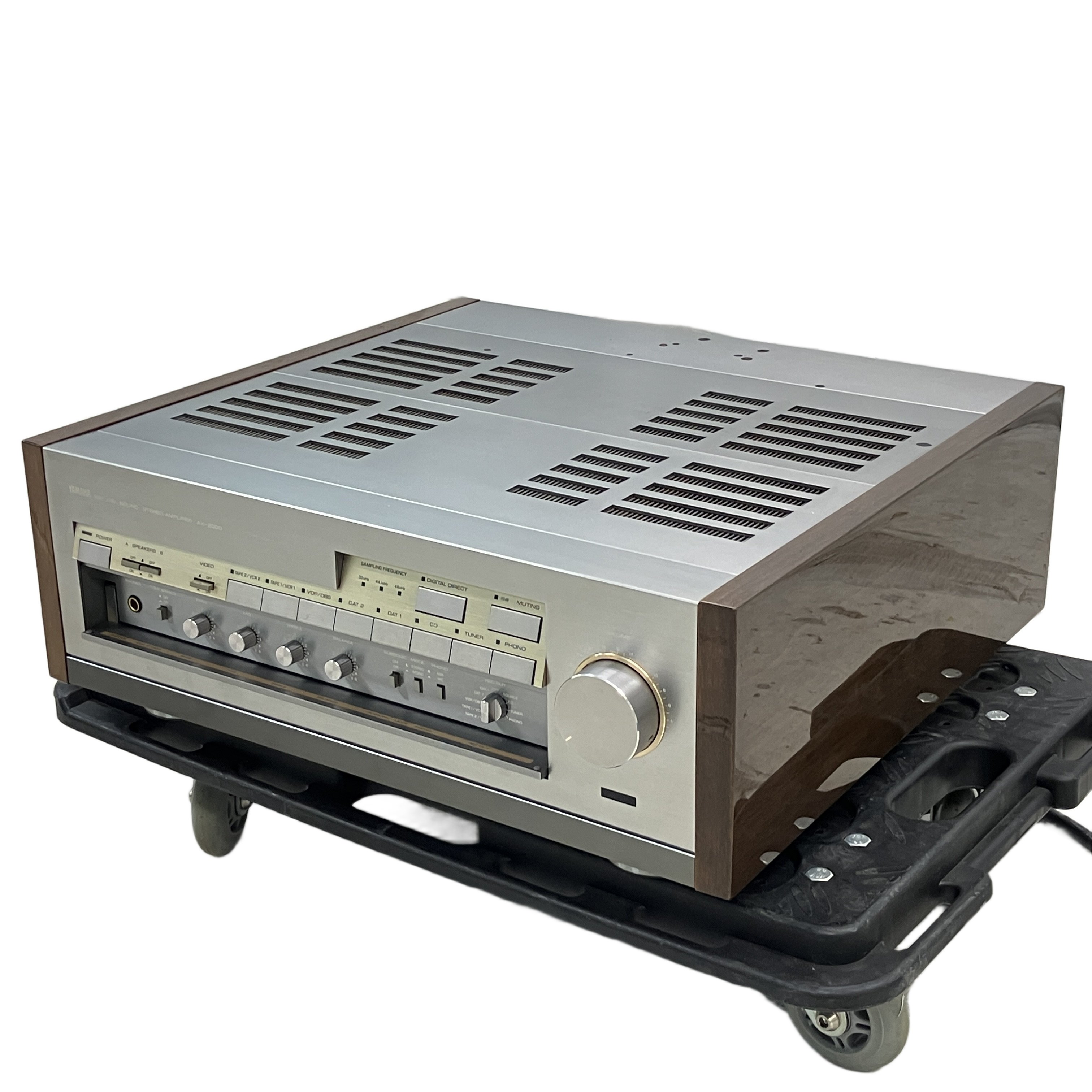 YAMAHA AX-2000|ハイビット・デジタル時代を象徴する、ヤマハ渾身の弩級プリメインアンプ