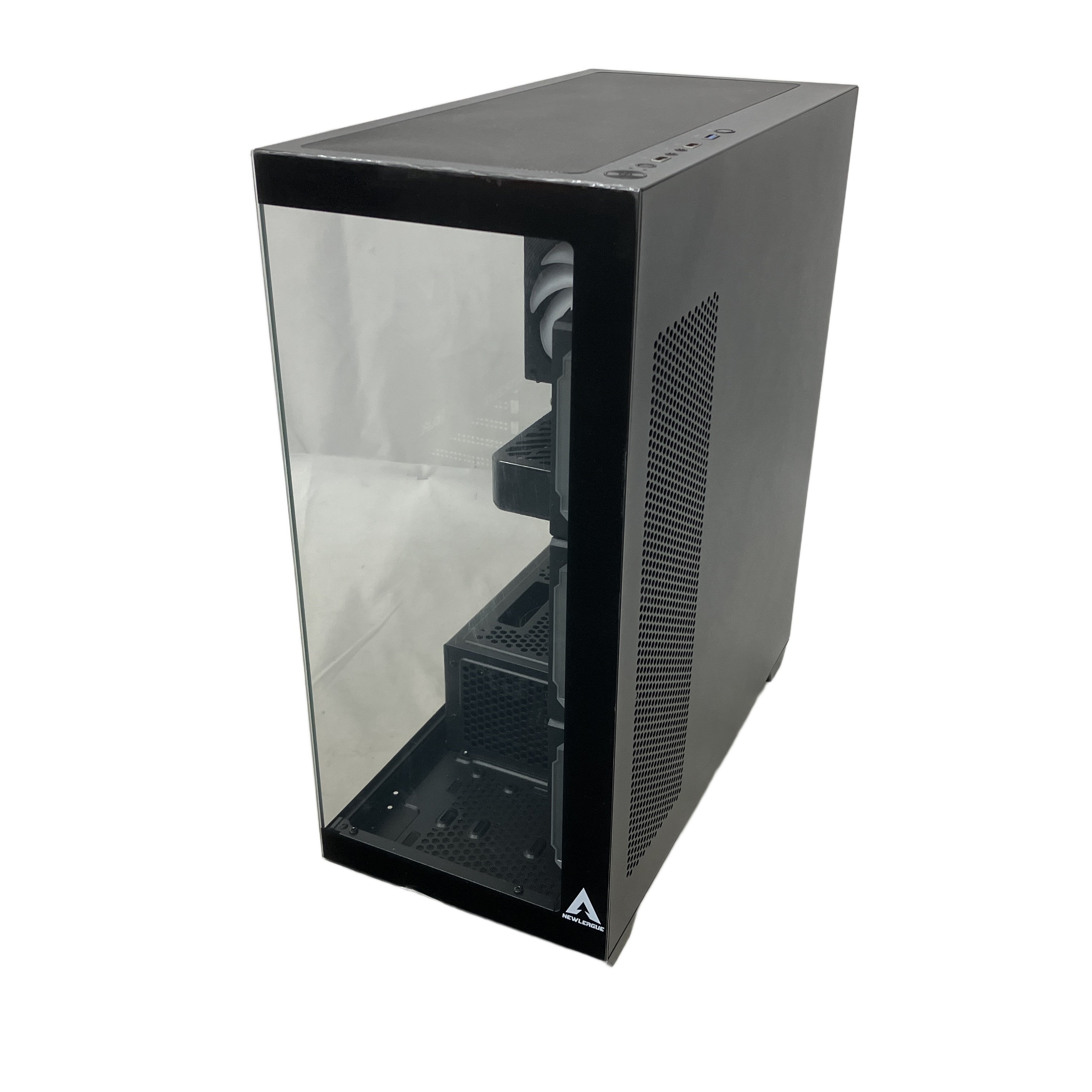 NEWLEAGUE ゲーミングPC (Ryzen 7 5700X / 1TB+500GB SSD):フルHD・WQHDを完全制覇。次世代の描画力と名機の安定感が交差する、極上の最適解。