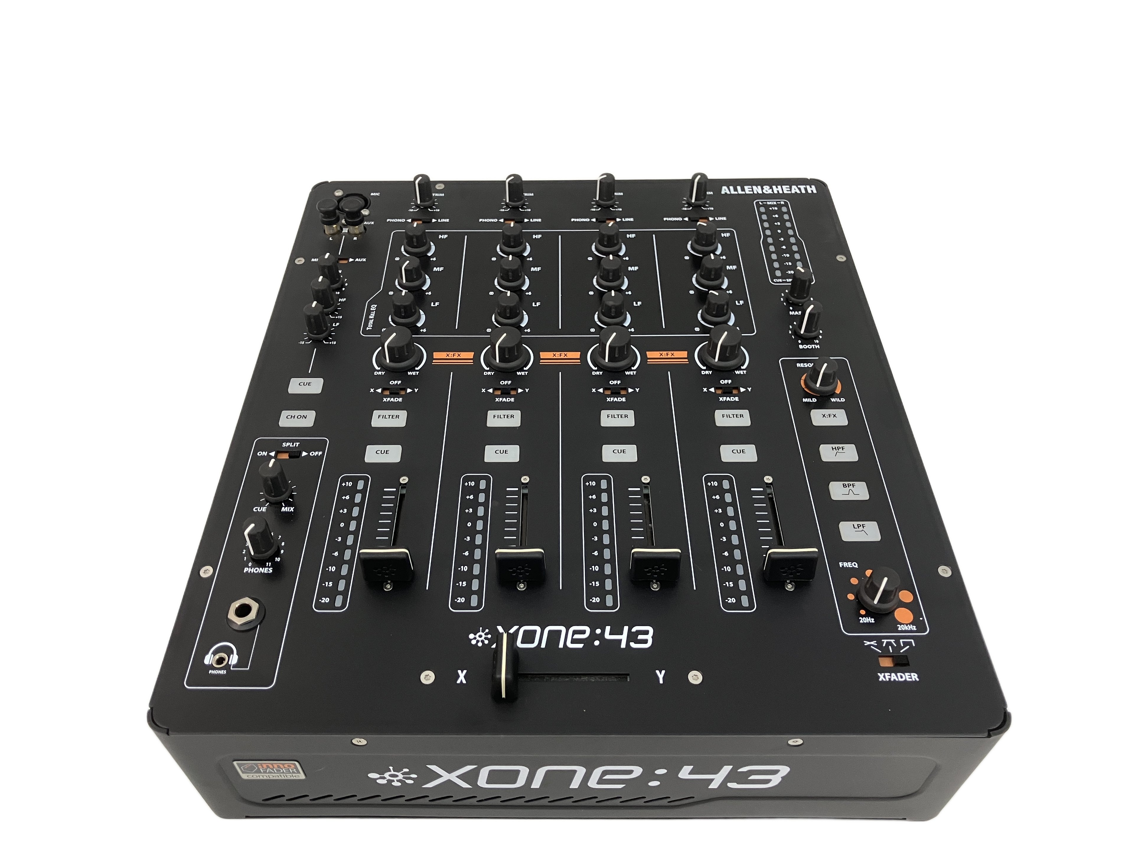 クラブサウンドを支える定番アナログミキサー、Allen & Heath XONE:43。