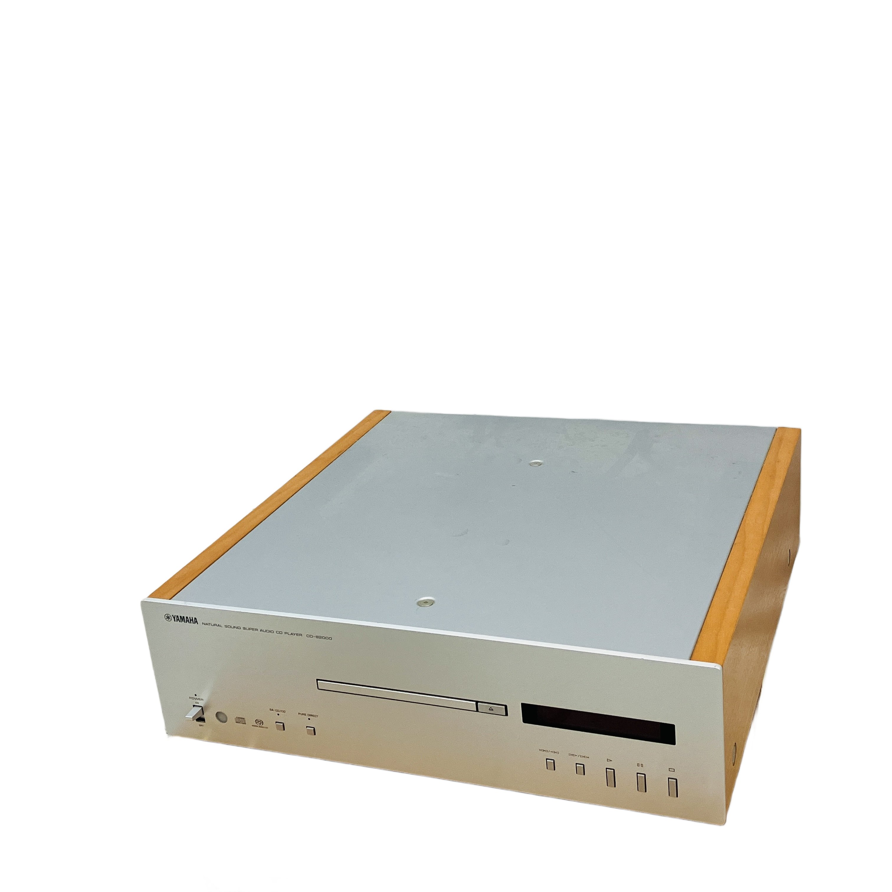 YAMAHA CD-S2000|フルバランス伝送が奏でる、静寂と躍動が共存するSACDプレーヤーの傑作