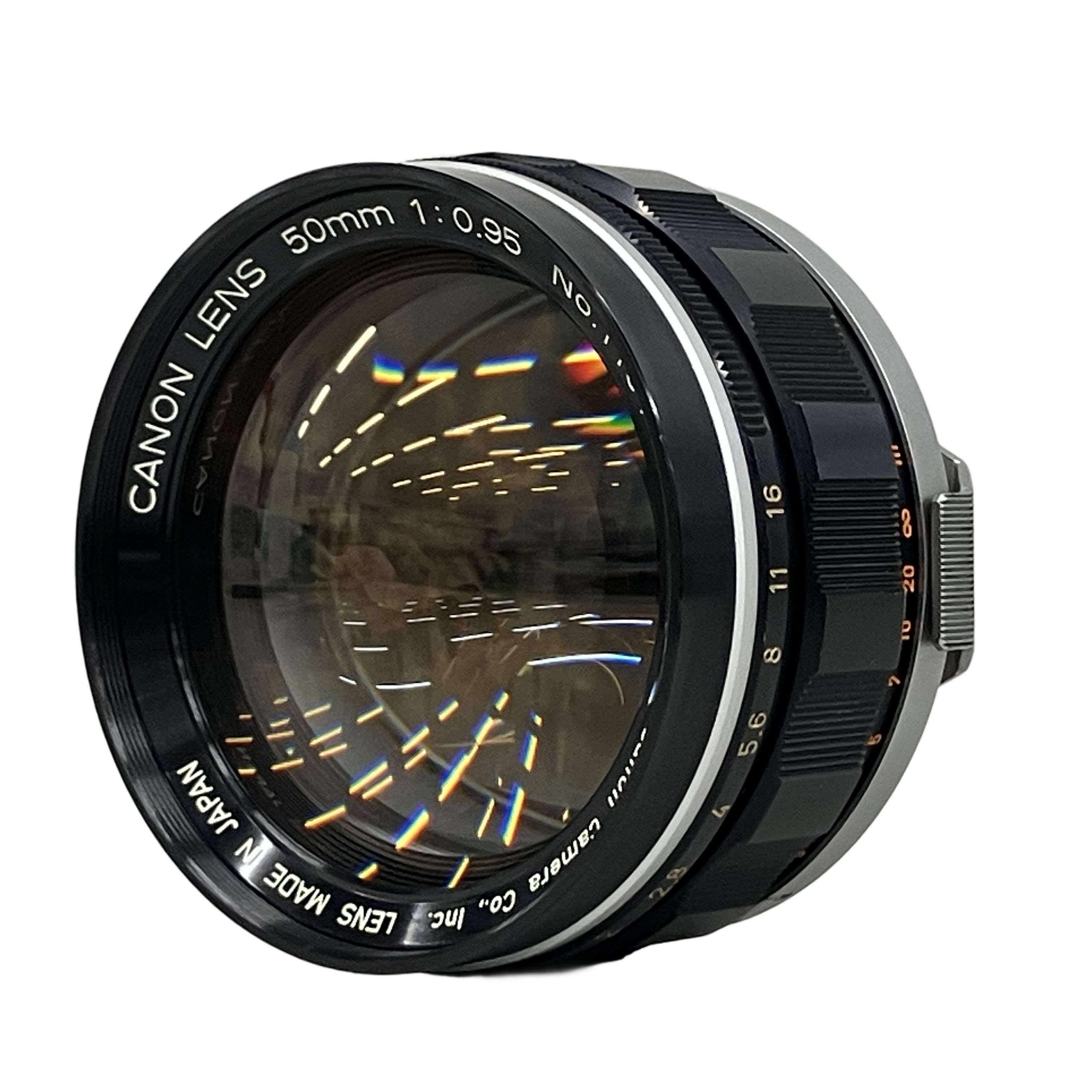 Canon 50mm f/0.95|「ドリームレンズ」が描く、開放F0.95の幻想的なボケと光の世界