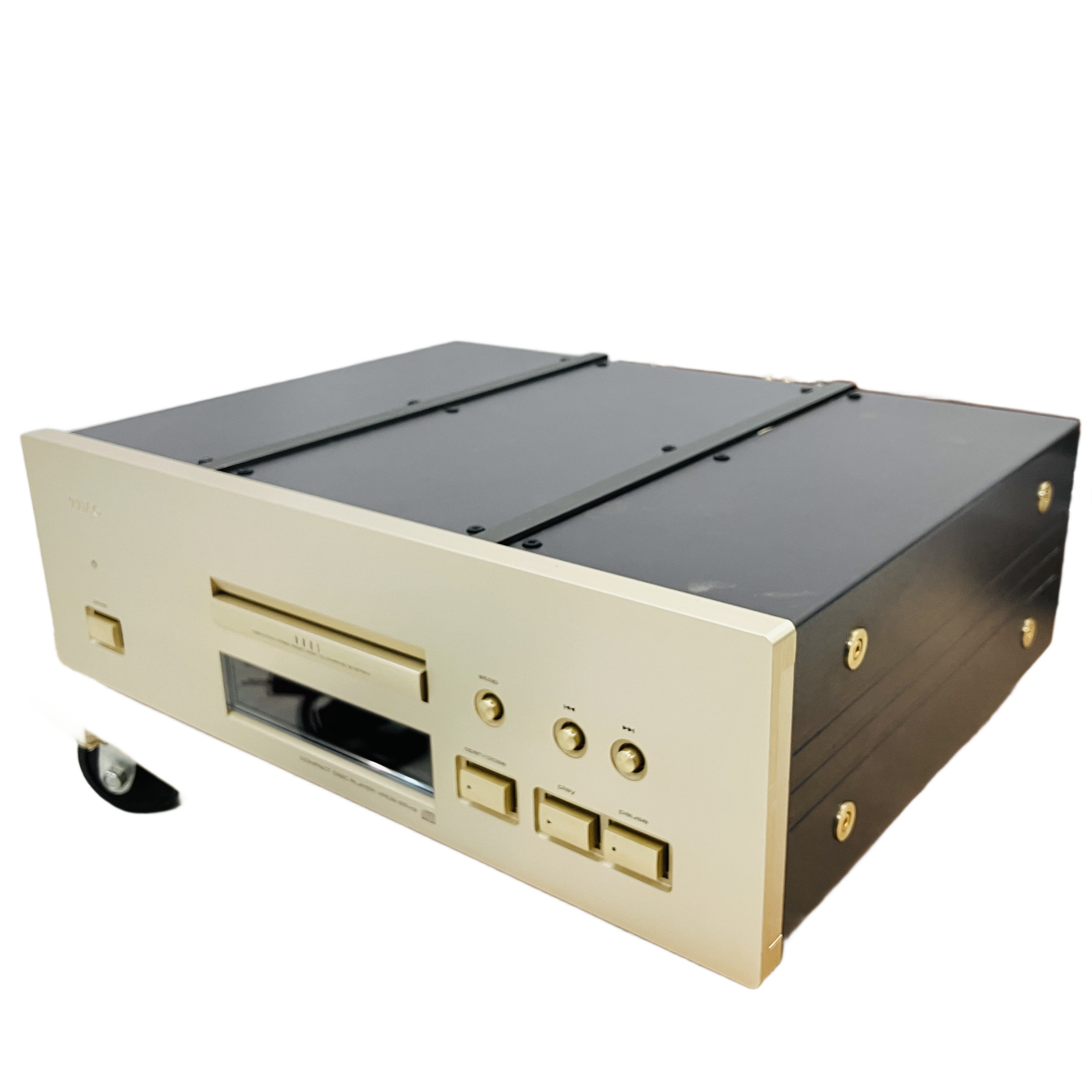 TEAC VRDS-25XS|至高のメカニズム「VRDS」搭載、CD再生の極致を追求した孤高のリファレンス機