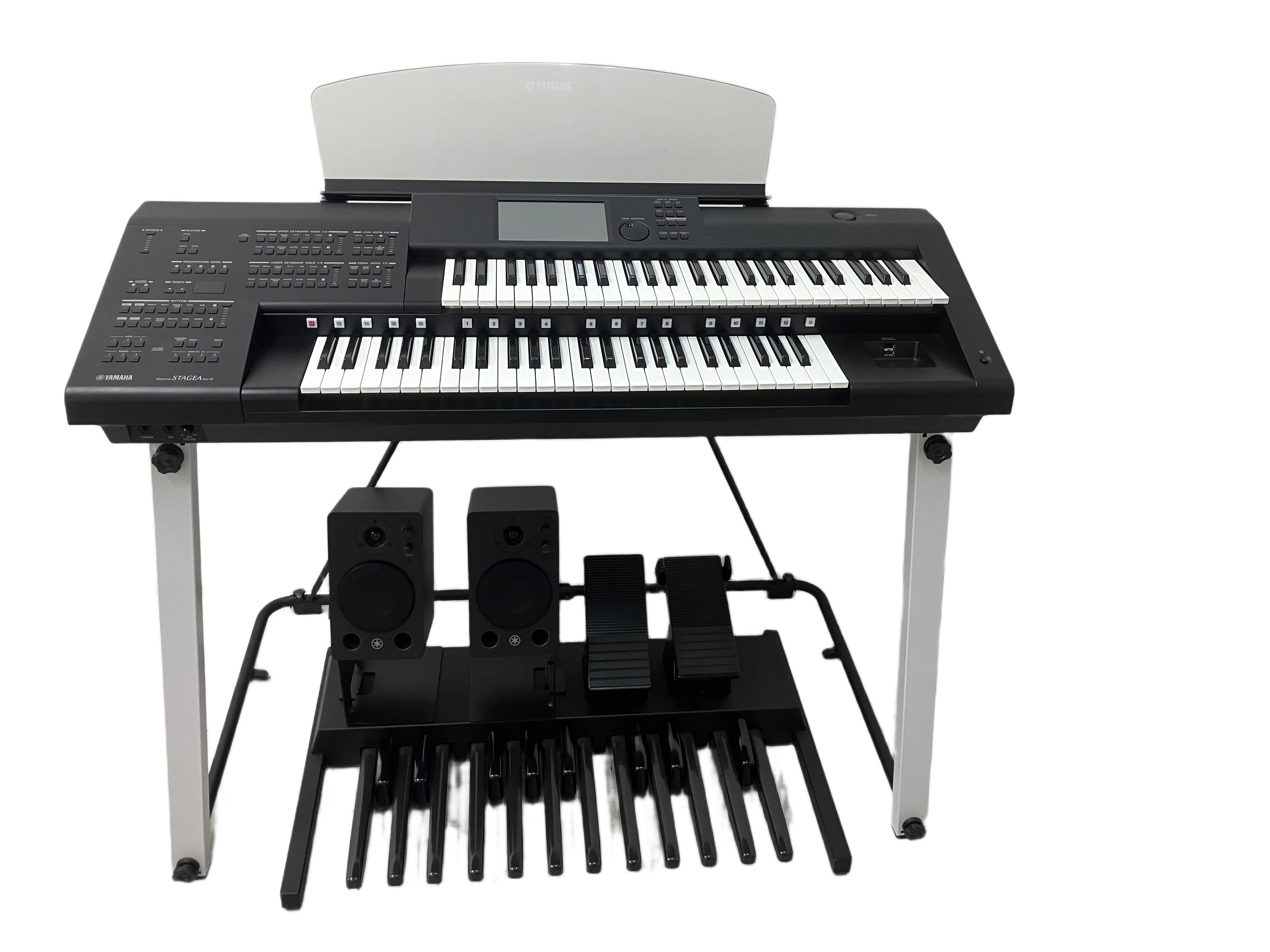 あらゆる場所を最高のステージに。圧倒的な表現力を連れ出す、大人のための特権。