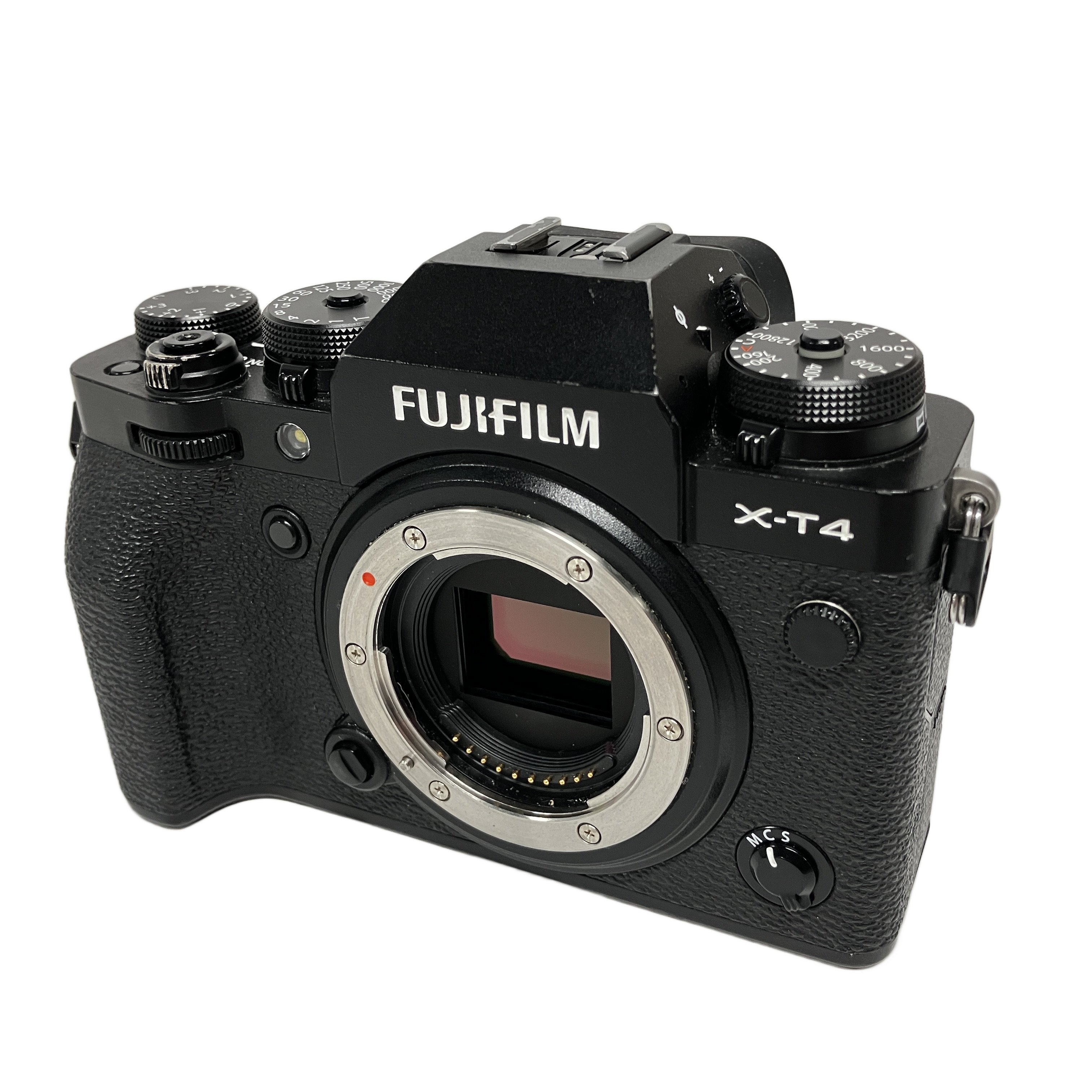 FUJIFILM X-T4 ボディ|ボディ内手ブレ補正とバリアングル液晶、静止画も動画も極める本格派