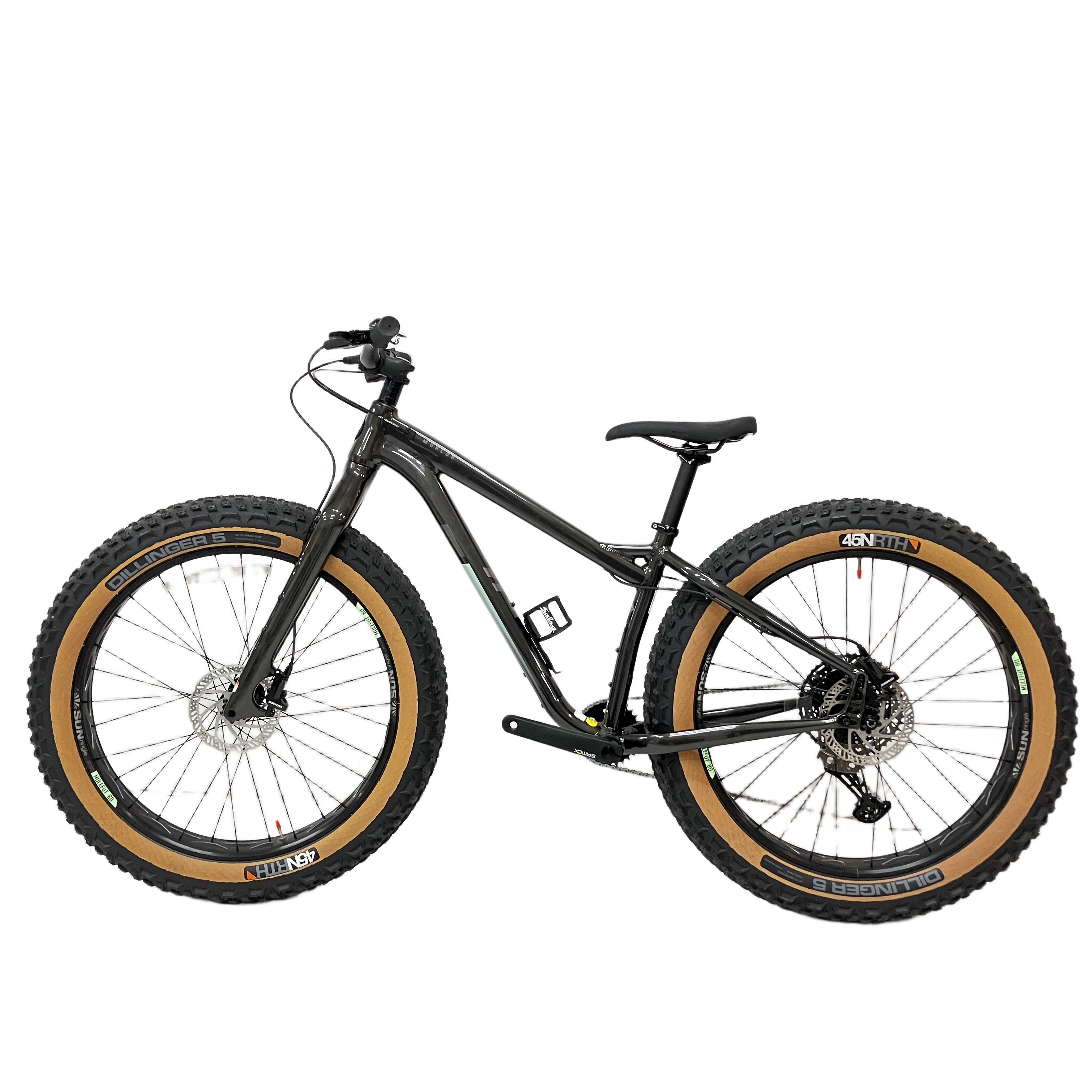 SALSA MUKLUK DEORE 11 (SMサイズ / ファットバイク):雪原も砂浜も、すべてがあなたのテリトリー。冒険者のための絶対的マスターピース。