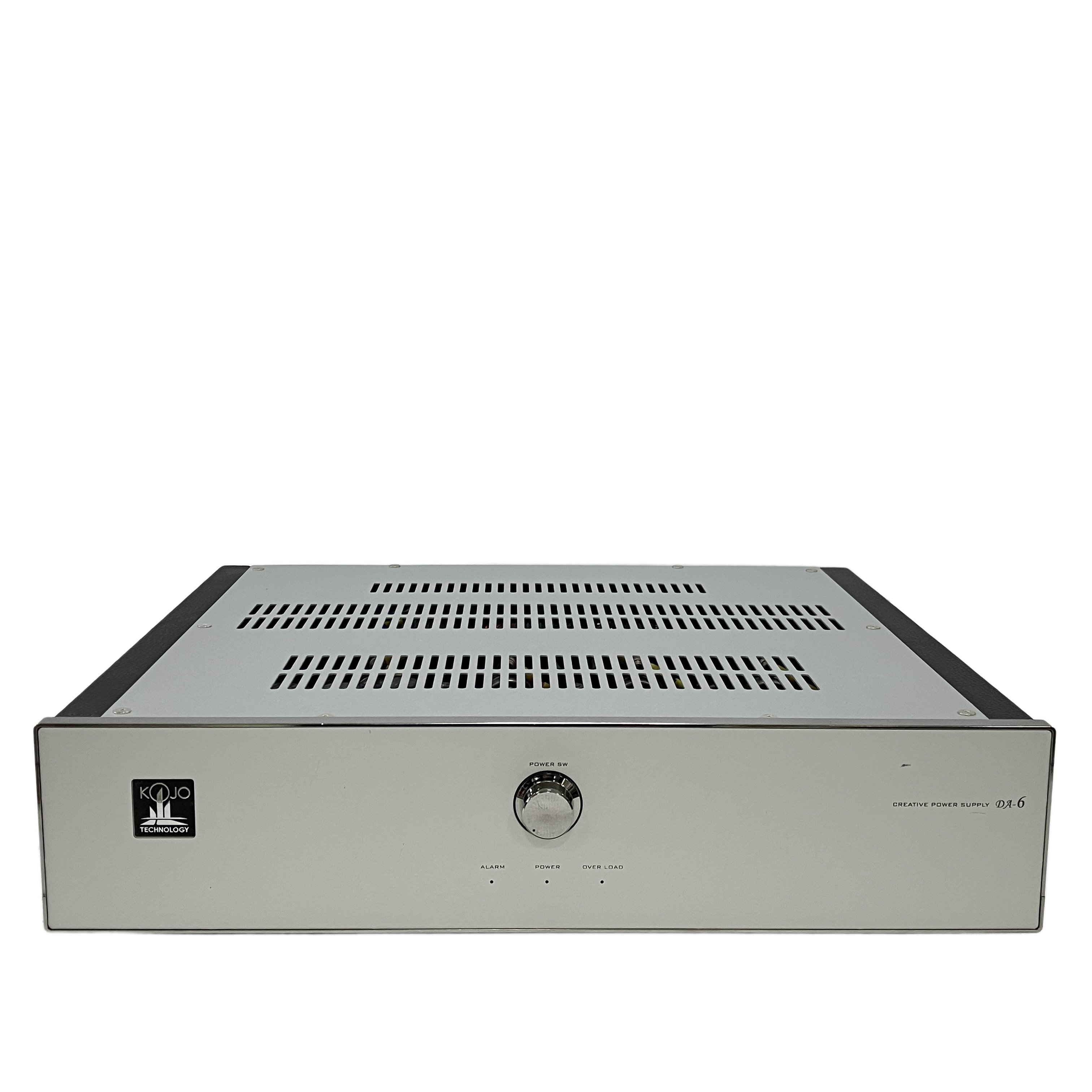 安定したクリーンな電力を供給することで、音楽の背景はより静寂に、音像はより立体的に際立ちます。