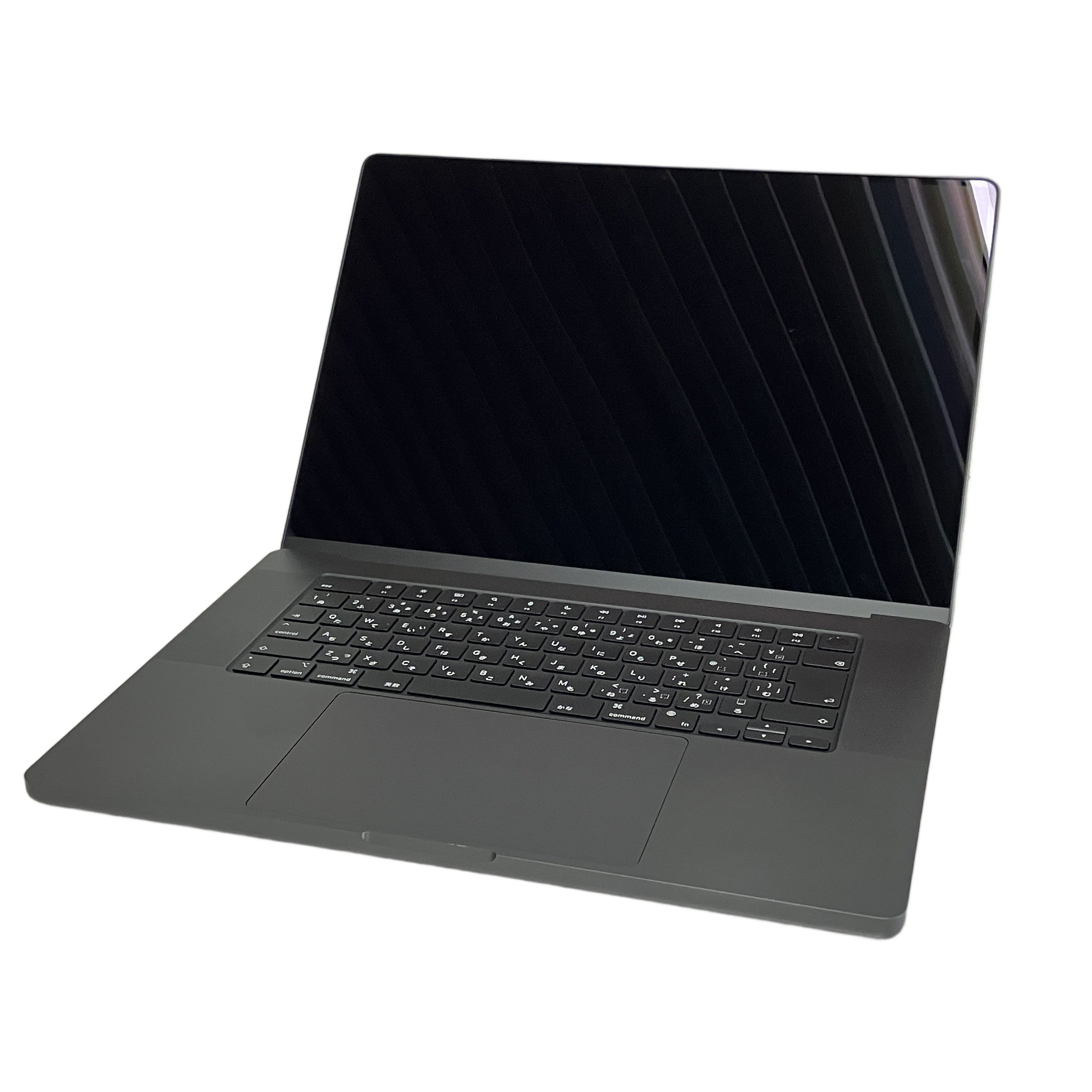 あらゆる用途をスマートにこなす頼もしいパフォーマンス。あなたの日常をワンランク引き上げる至高のスタンダード。