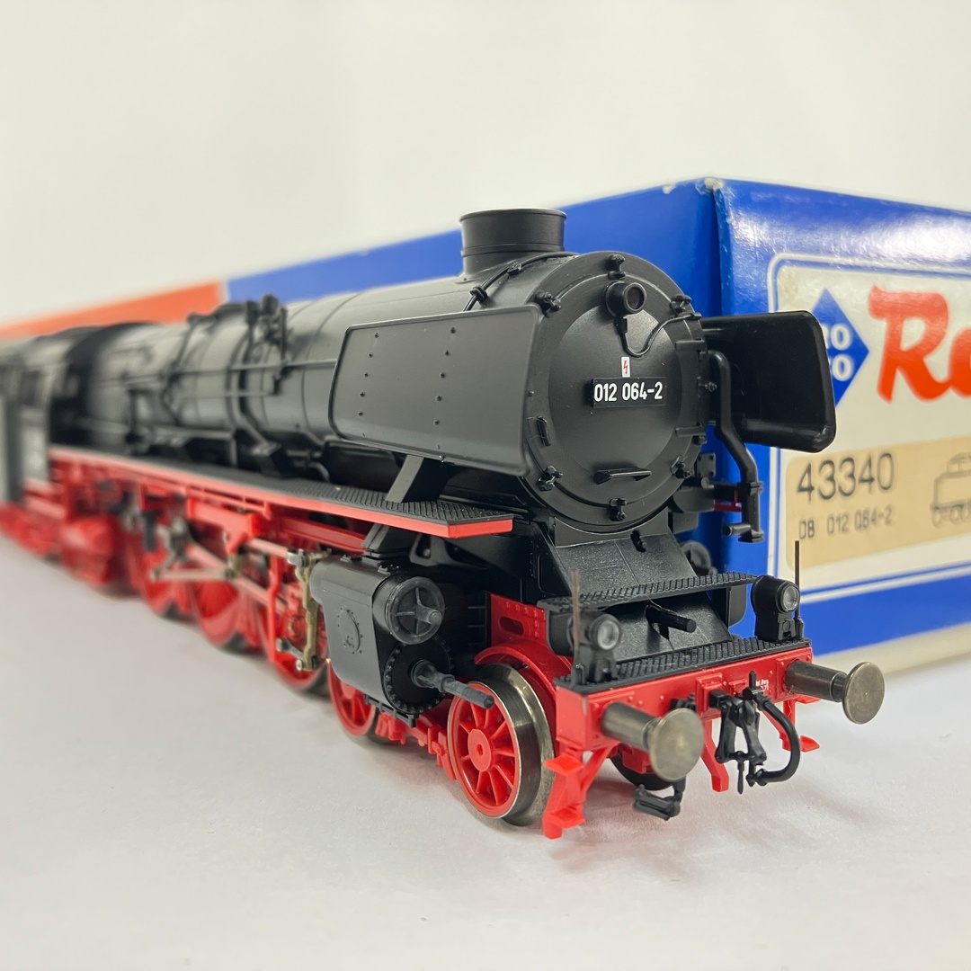 ROCO 43340 DB BR 012 蒸気機関車