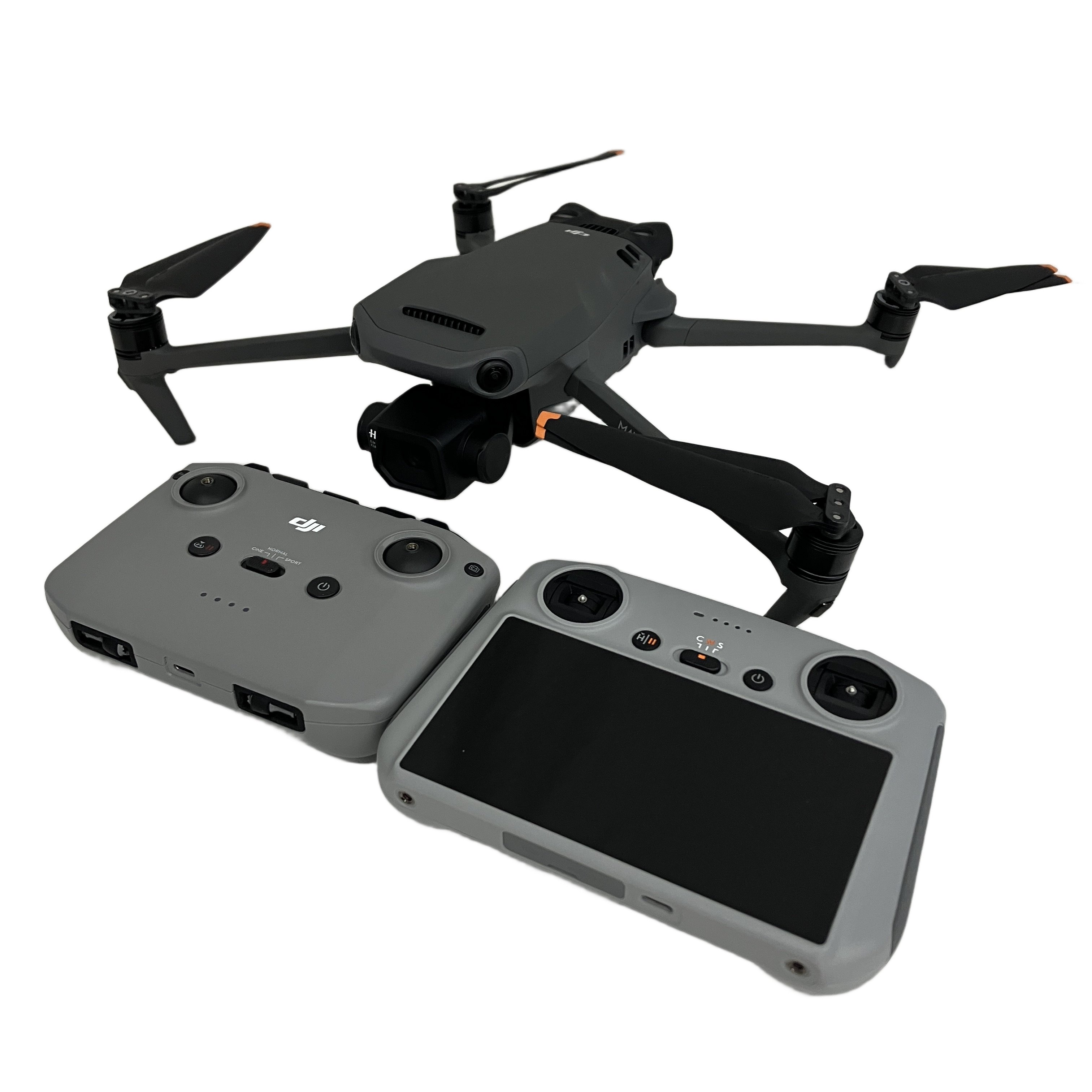 最大46分の飛行時間を誇り、風の影響を受けにくい設計で、最大水平速度は21m/s(海面、無風時)に達します。